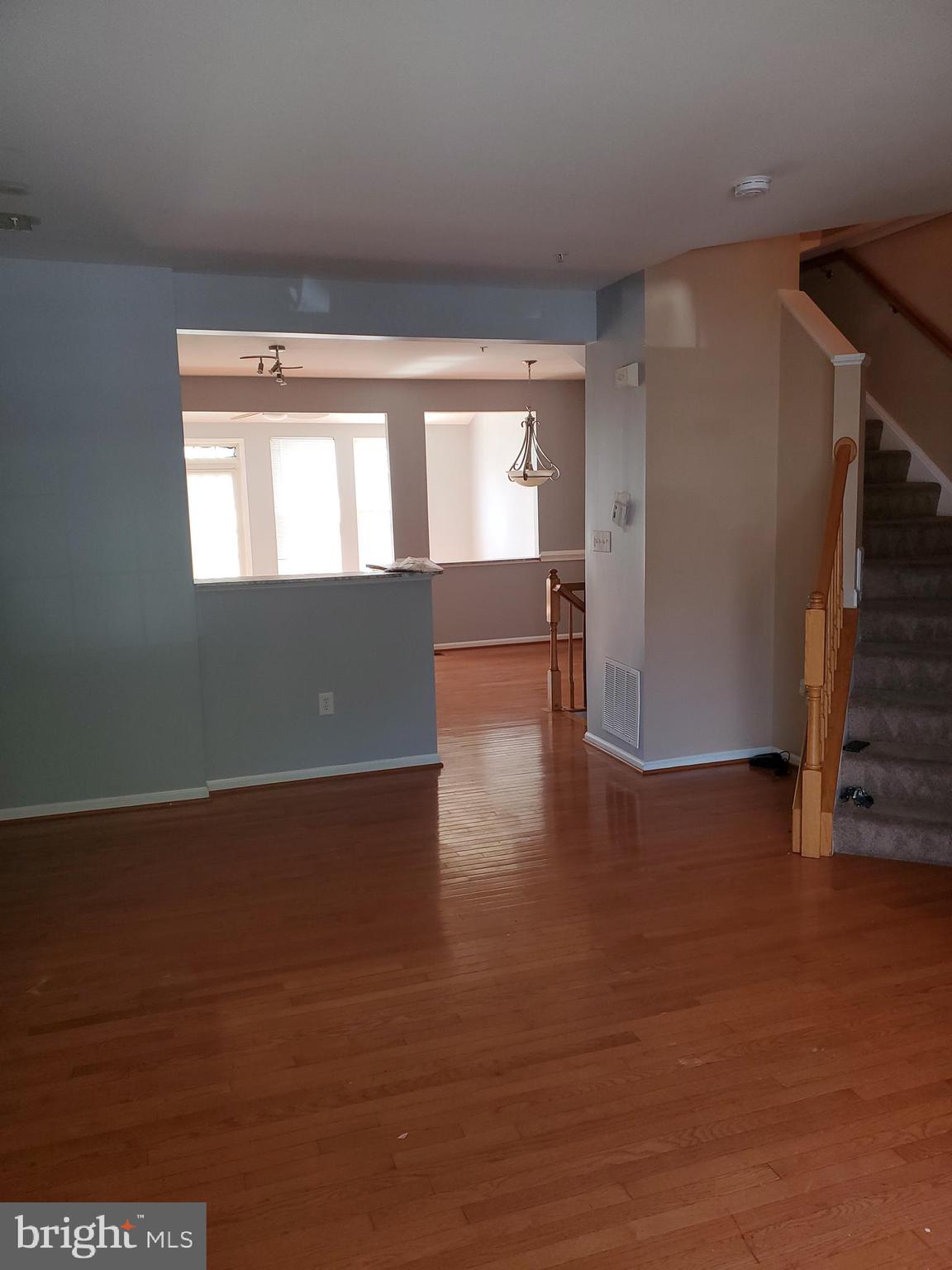 WOODVIEW VILLAGE WEST - Residential Lease