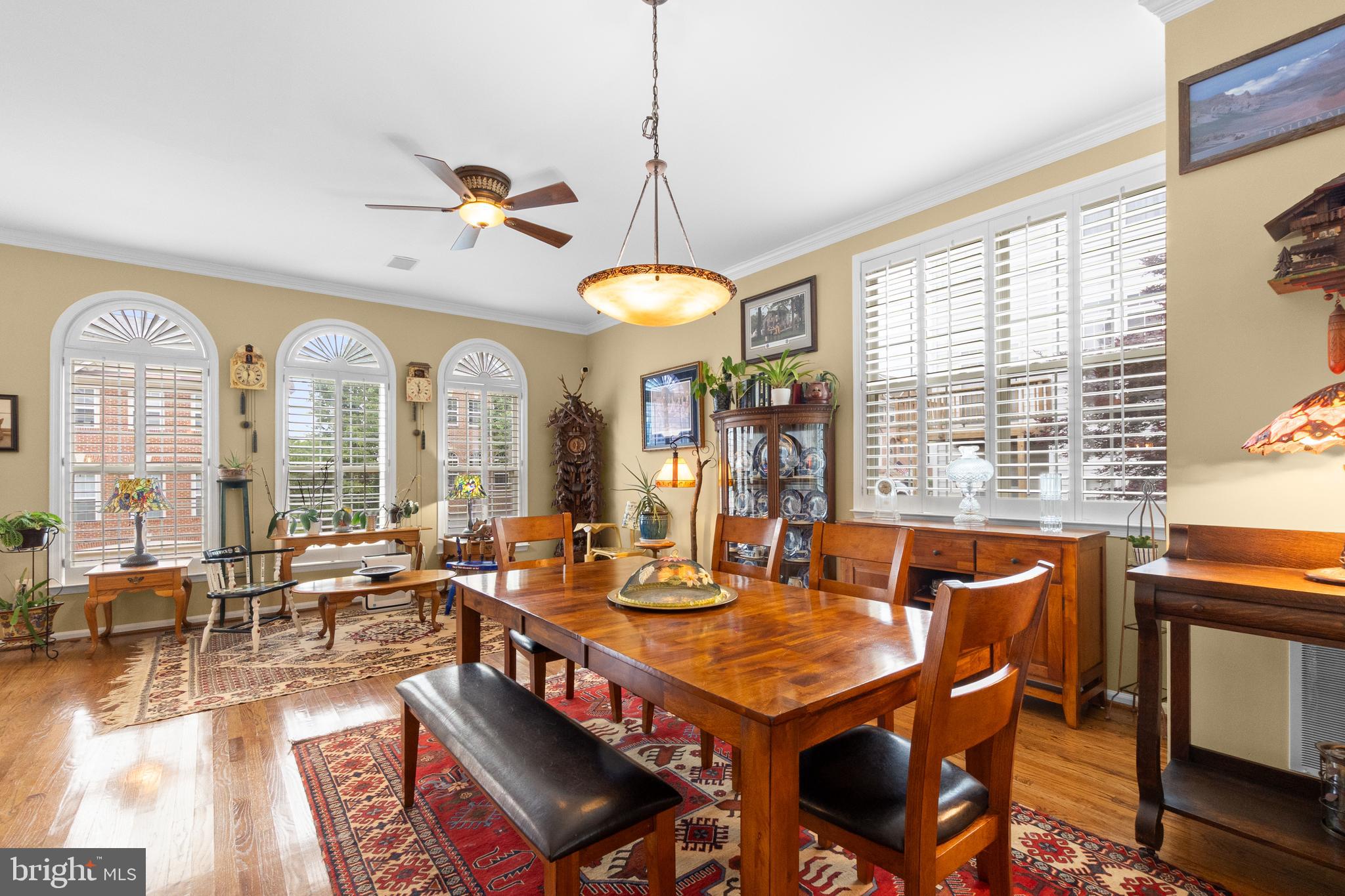 5259 COZY GLEN LANE