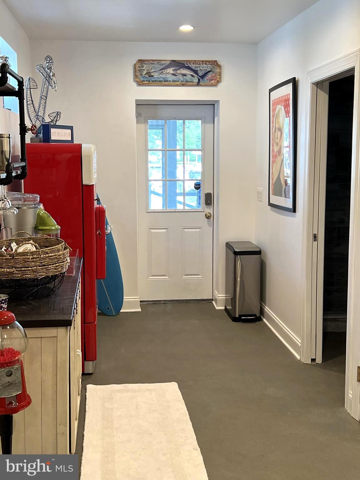 AVALON SHORES - Residential