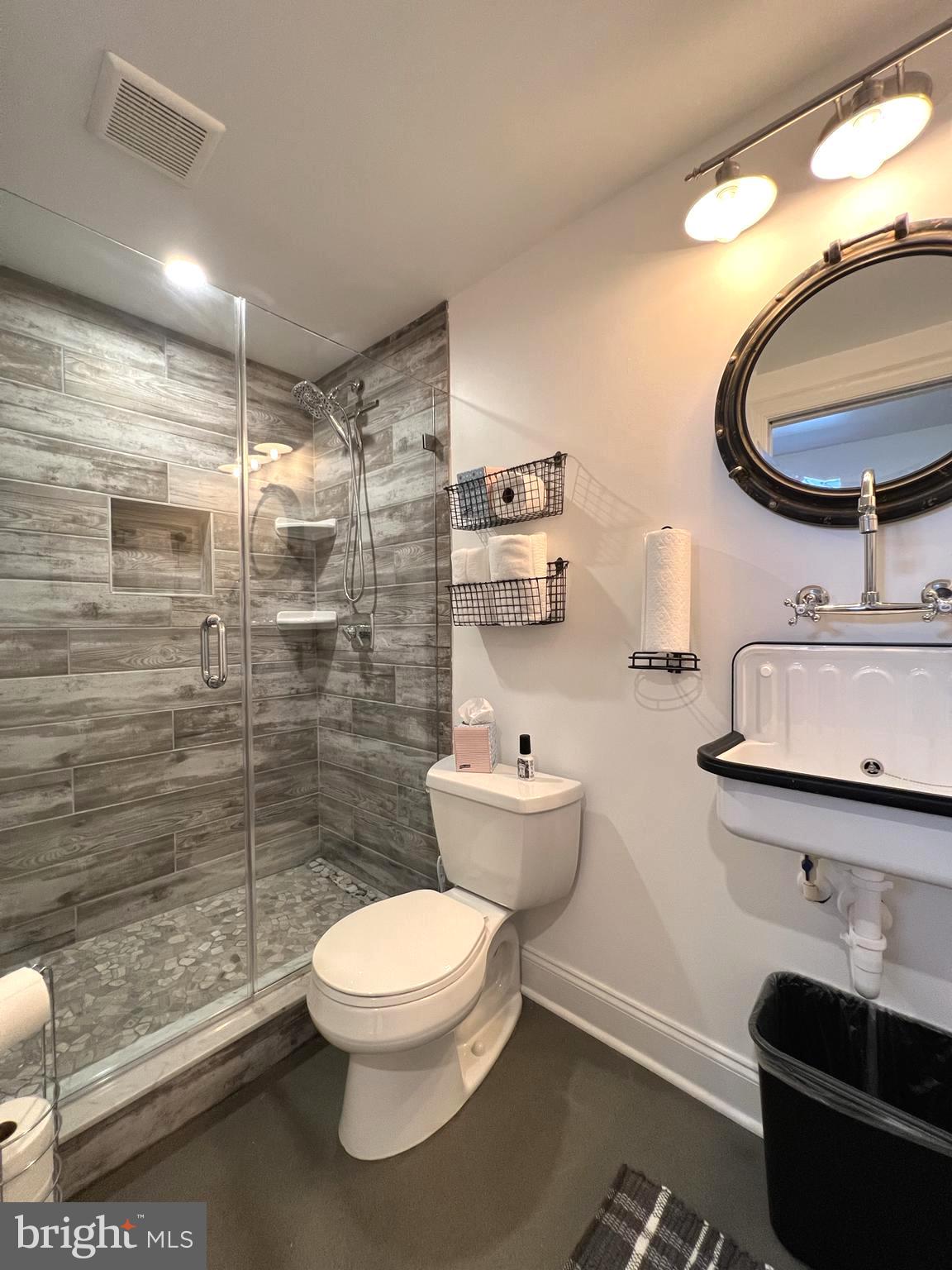 AVALON SHORES - Residential