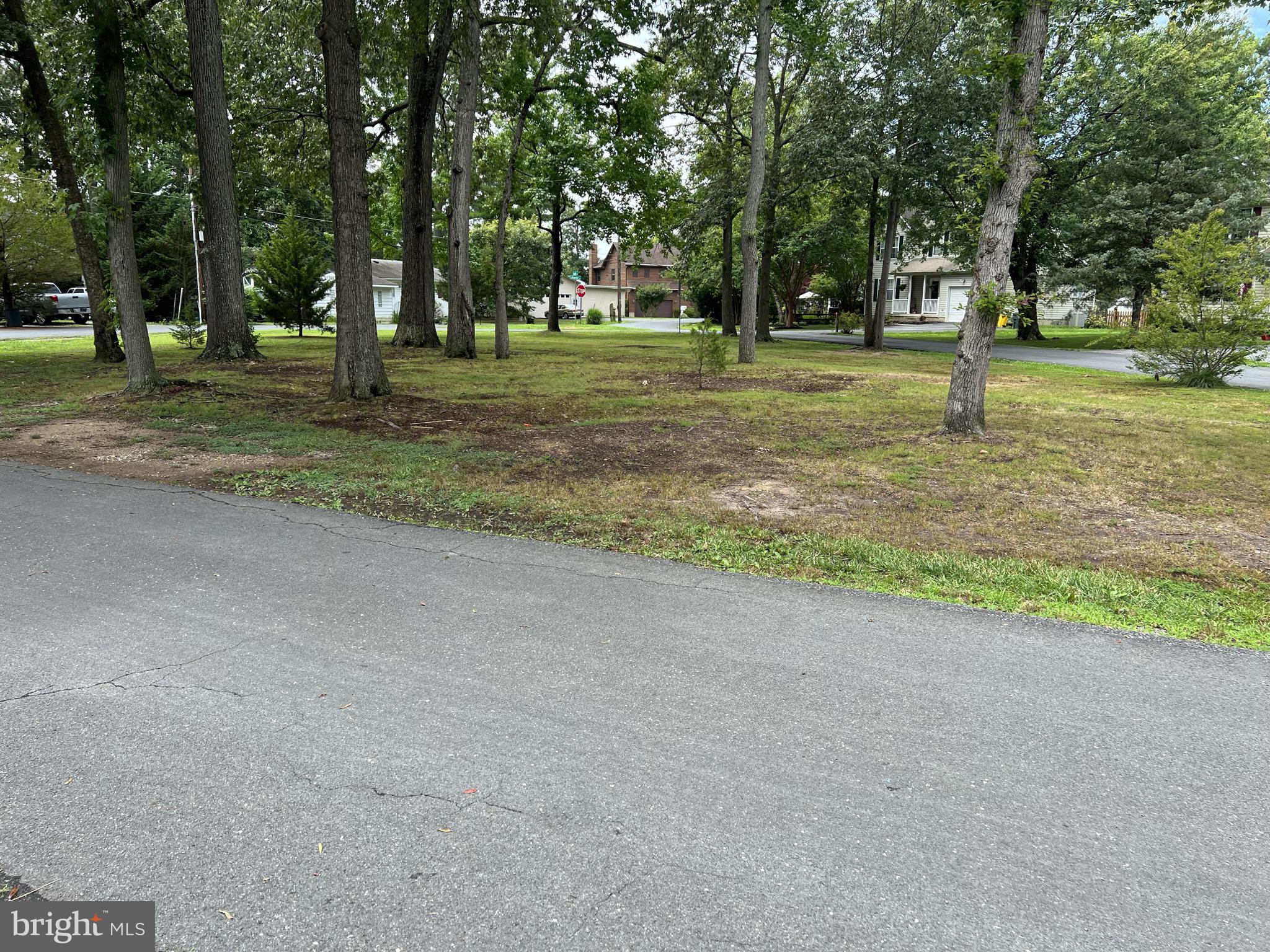 AVALON SHORES - Residential