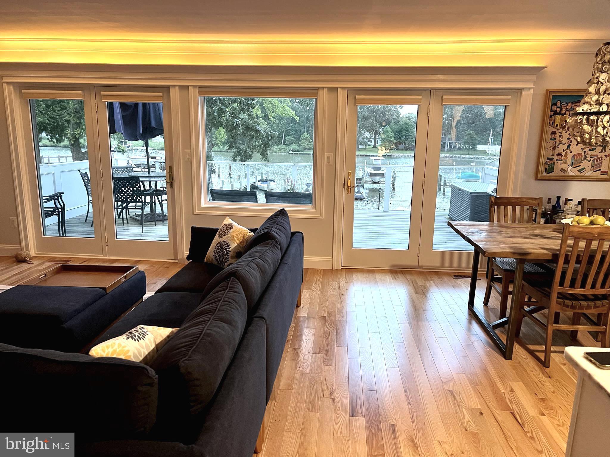 AVALON SHORES - Residential