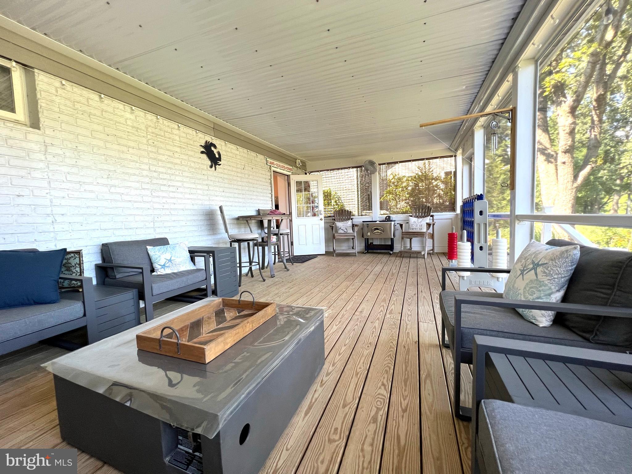 AVALON SHORES - Residential