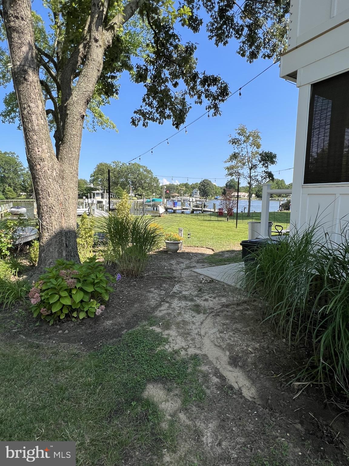 AVALON SHORES - Residential