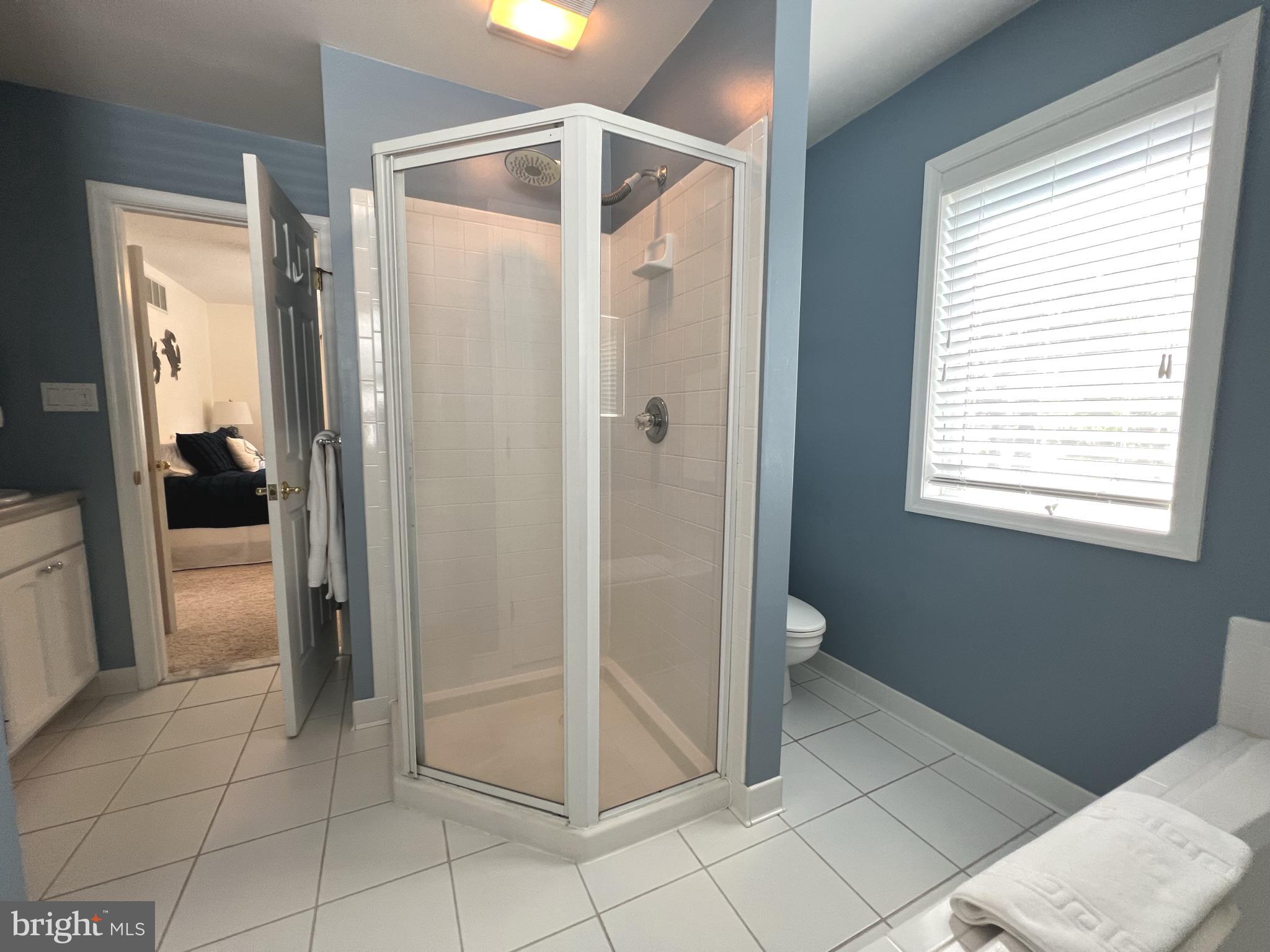 AVALON SHORES - Residential