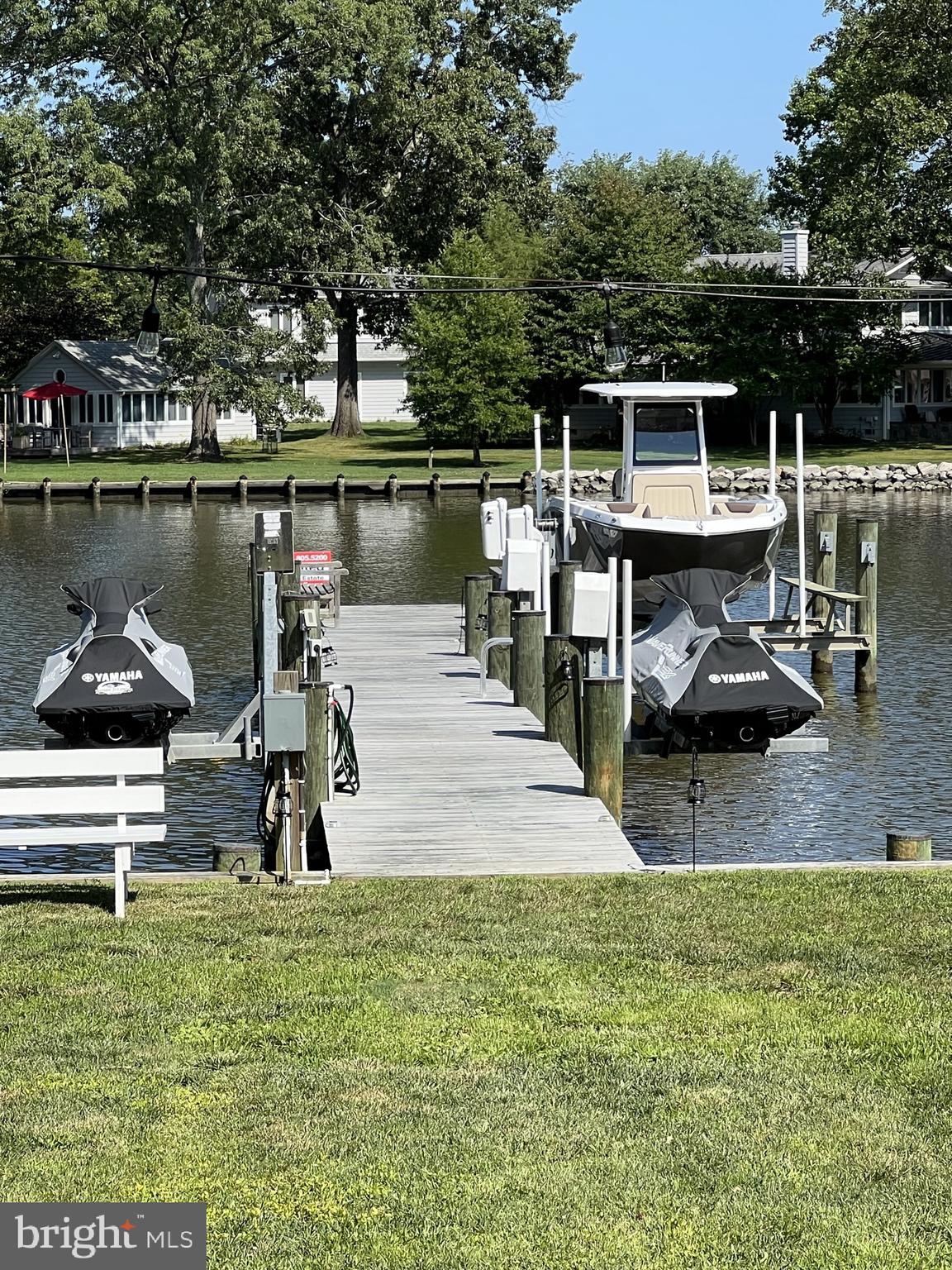 AVALON SHORES - Residential