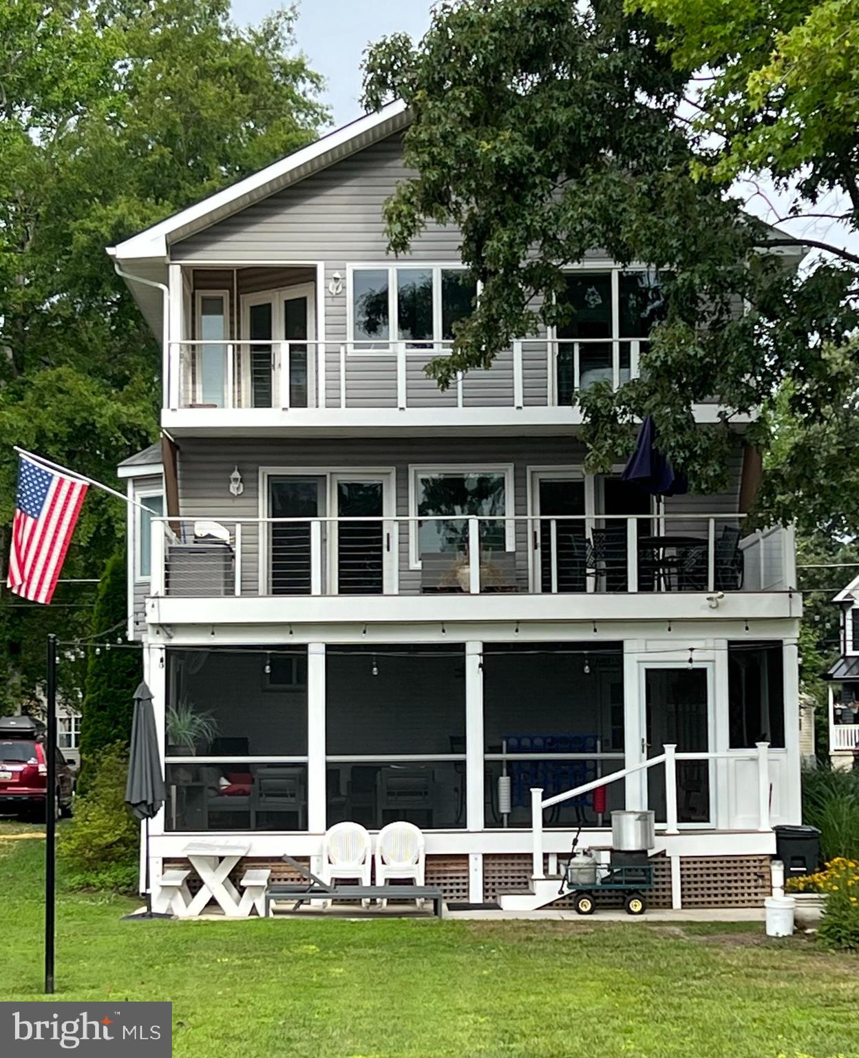 AVALON SHORES - Residential