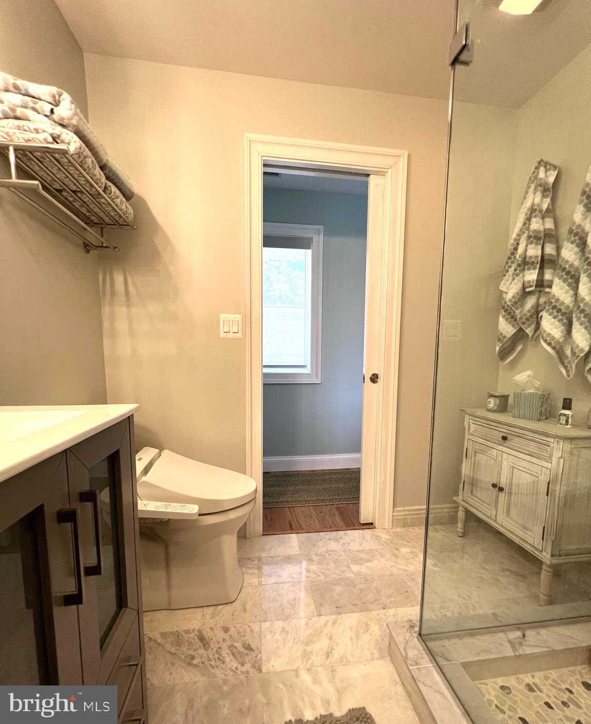 AVALON SHORES - Residential