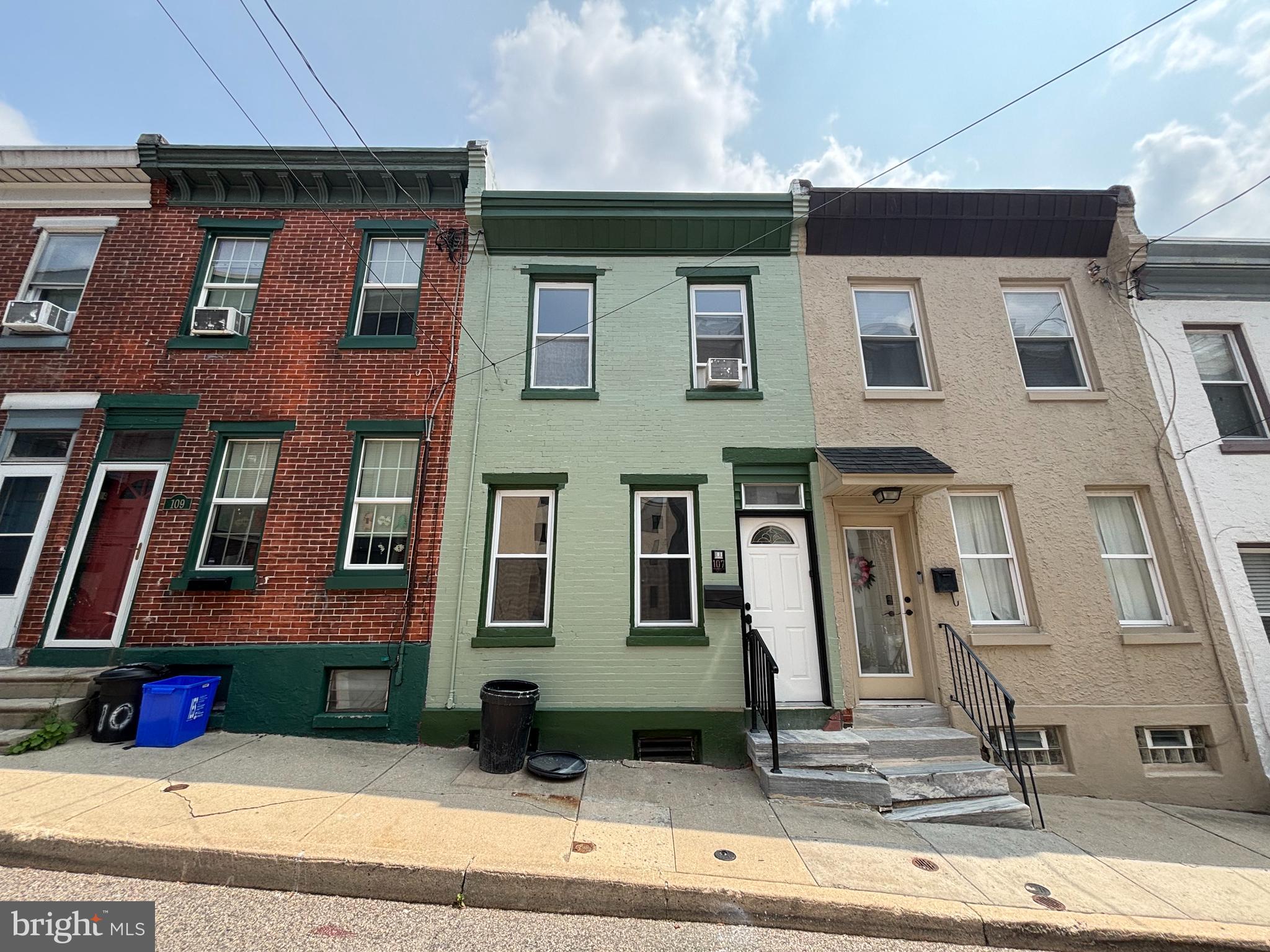 MANAYUNK - Residential Lease