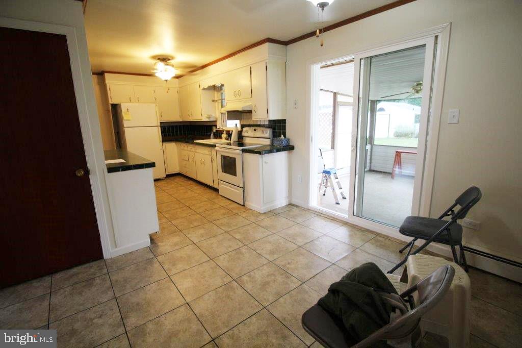 EARL TWP - Residential Lease