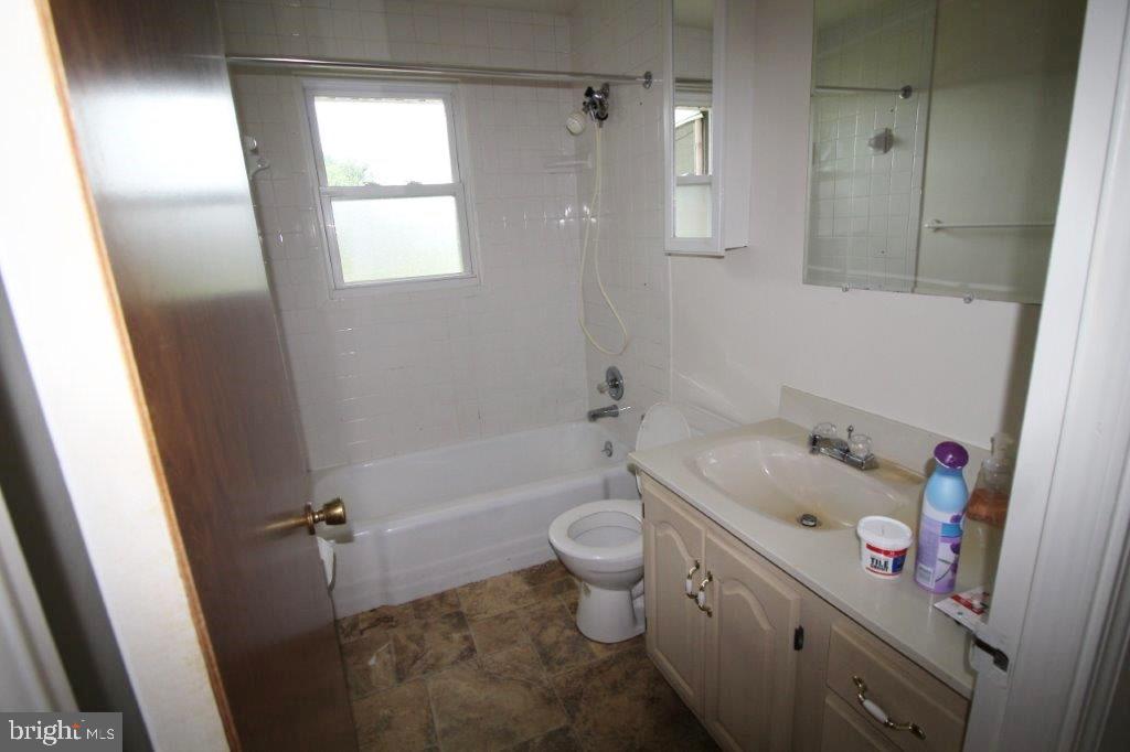 EARL TWP - Residential Lease