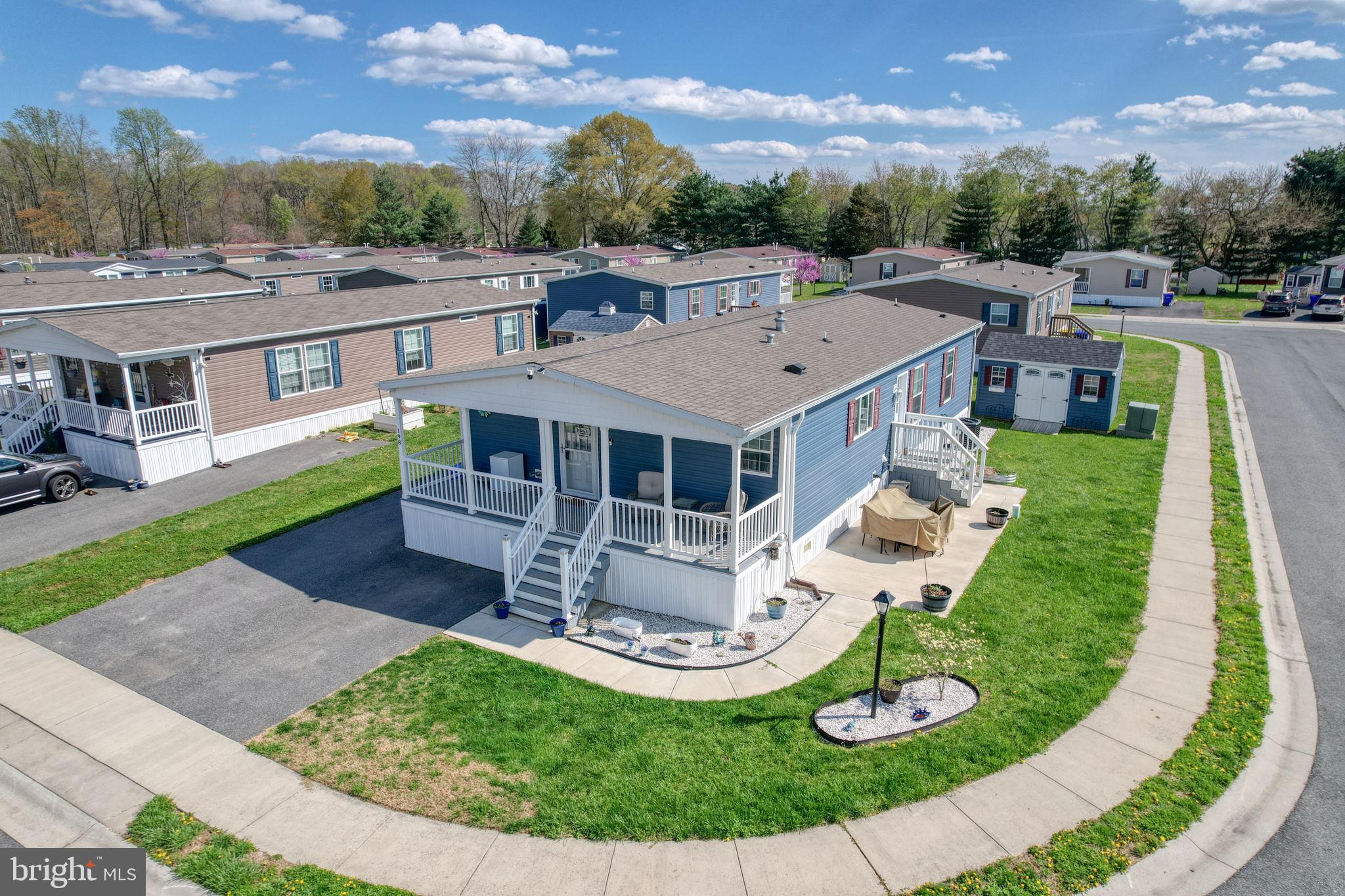 RIDGEWOOD MHP - Residential