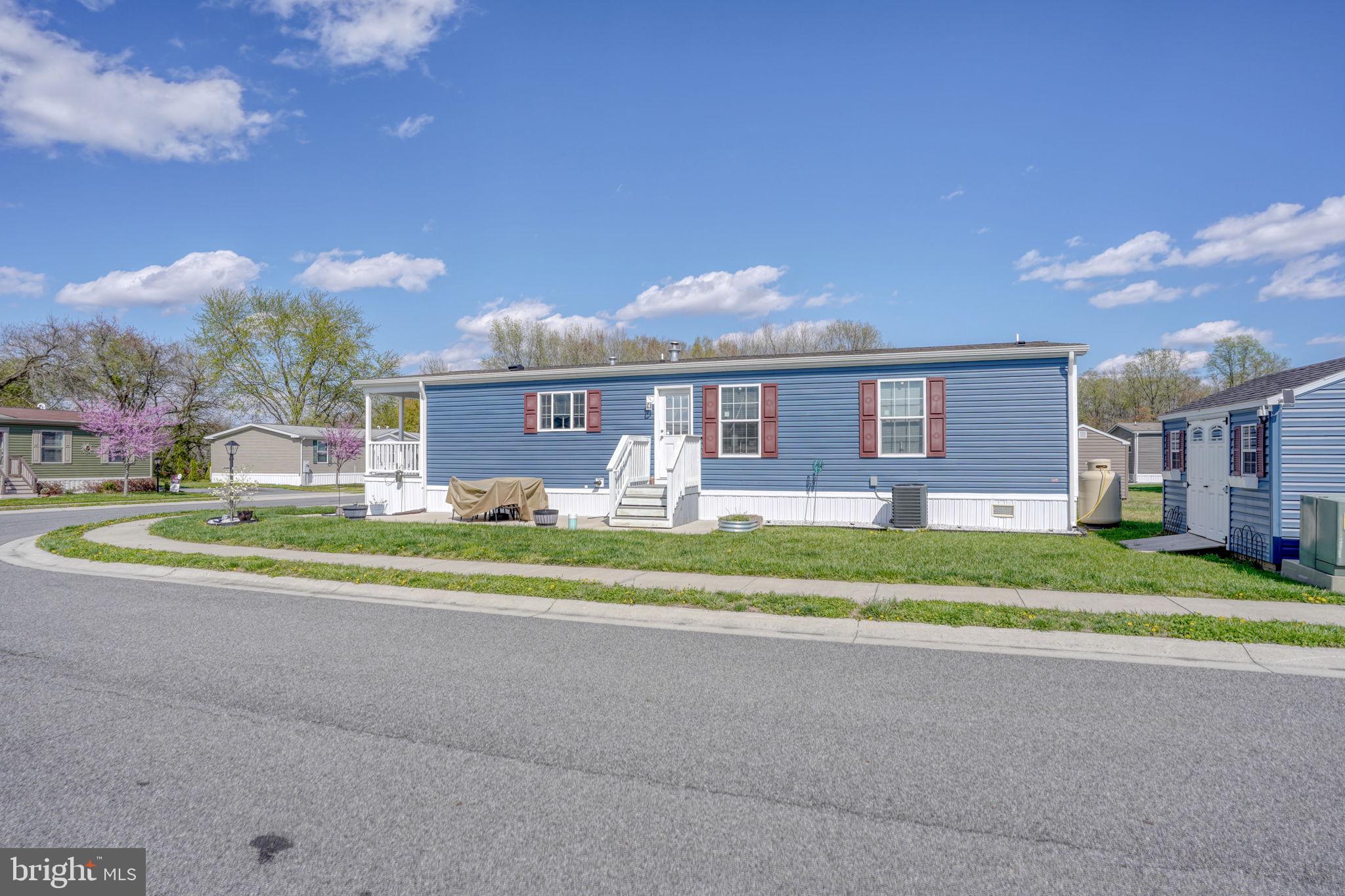 RIDGEWOOD MHP - Residential