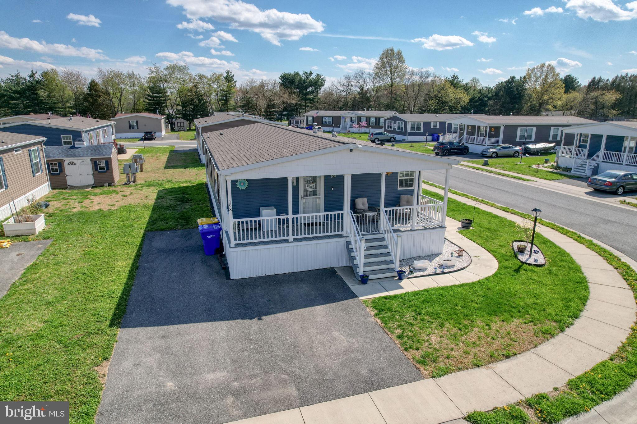 RIDGEWOOD MHP - Residential