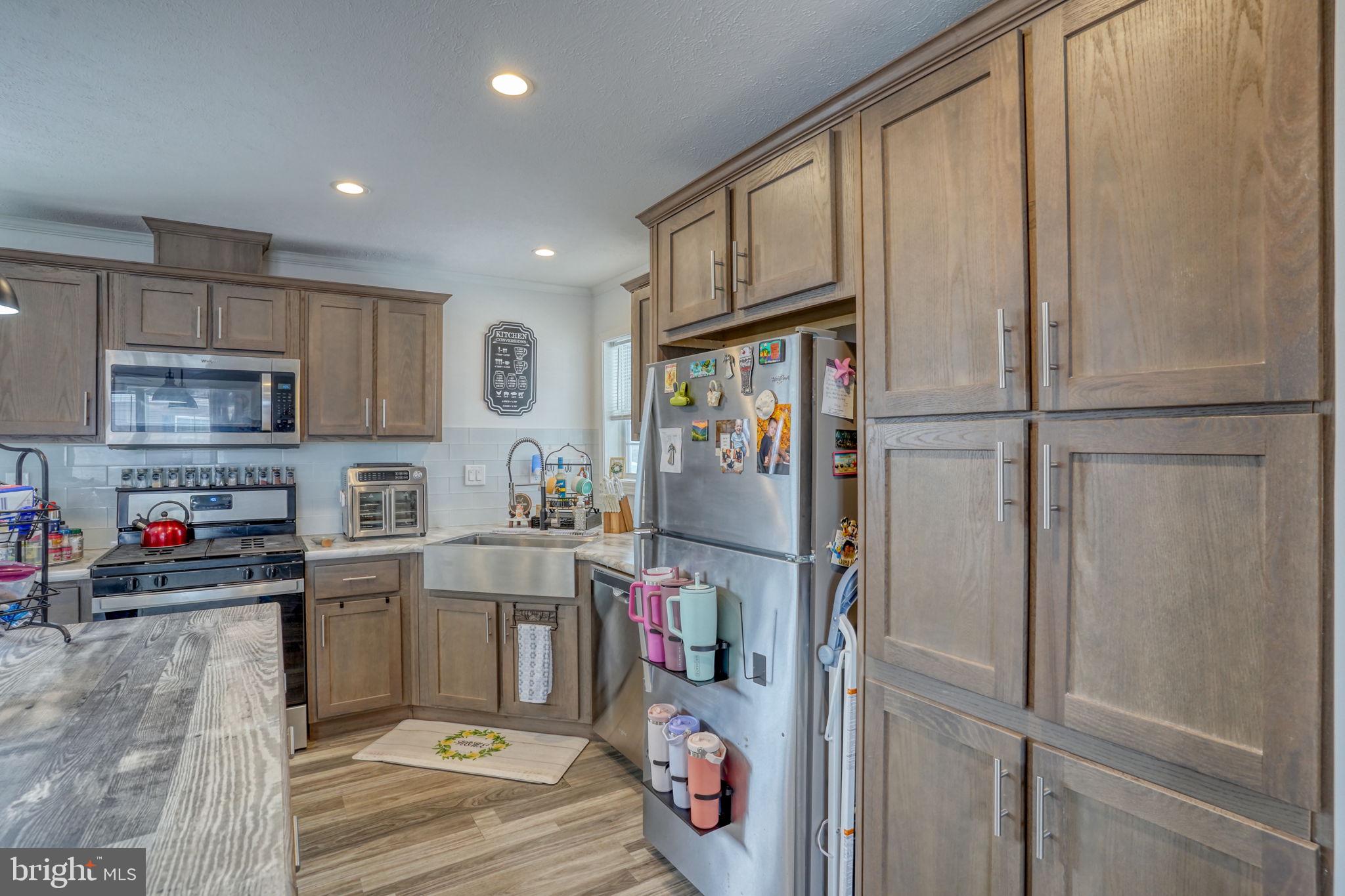 RIDGEWOOD MHP - Residential