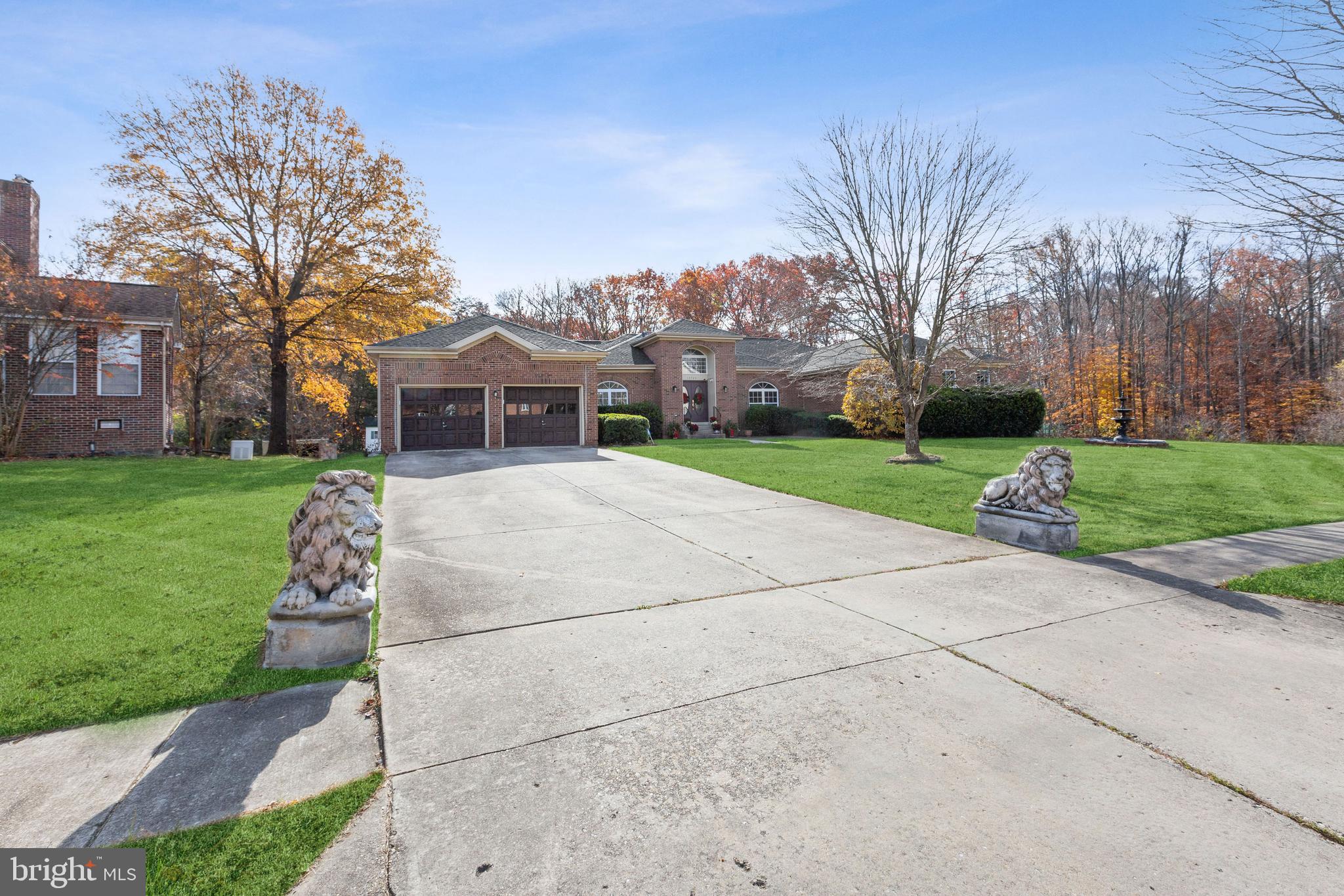 TREEVIEW ESTATES - Residential