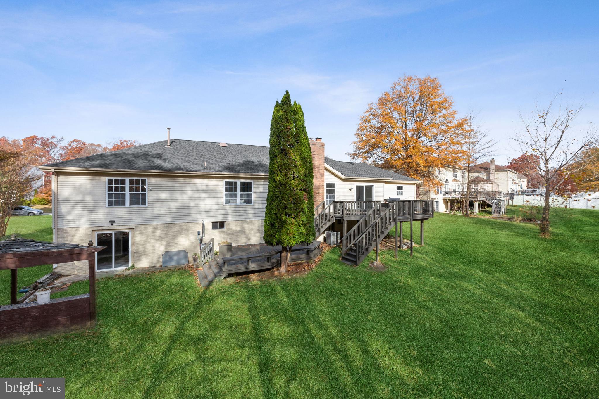 TREEVIEW ESTATES - Residential