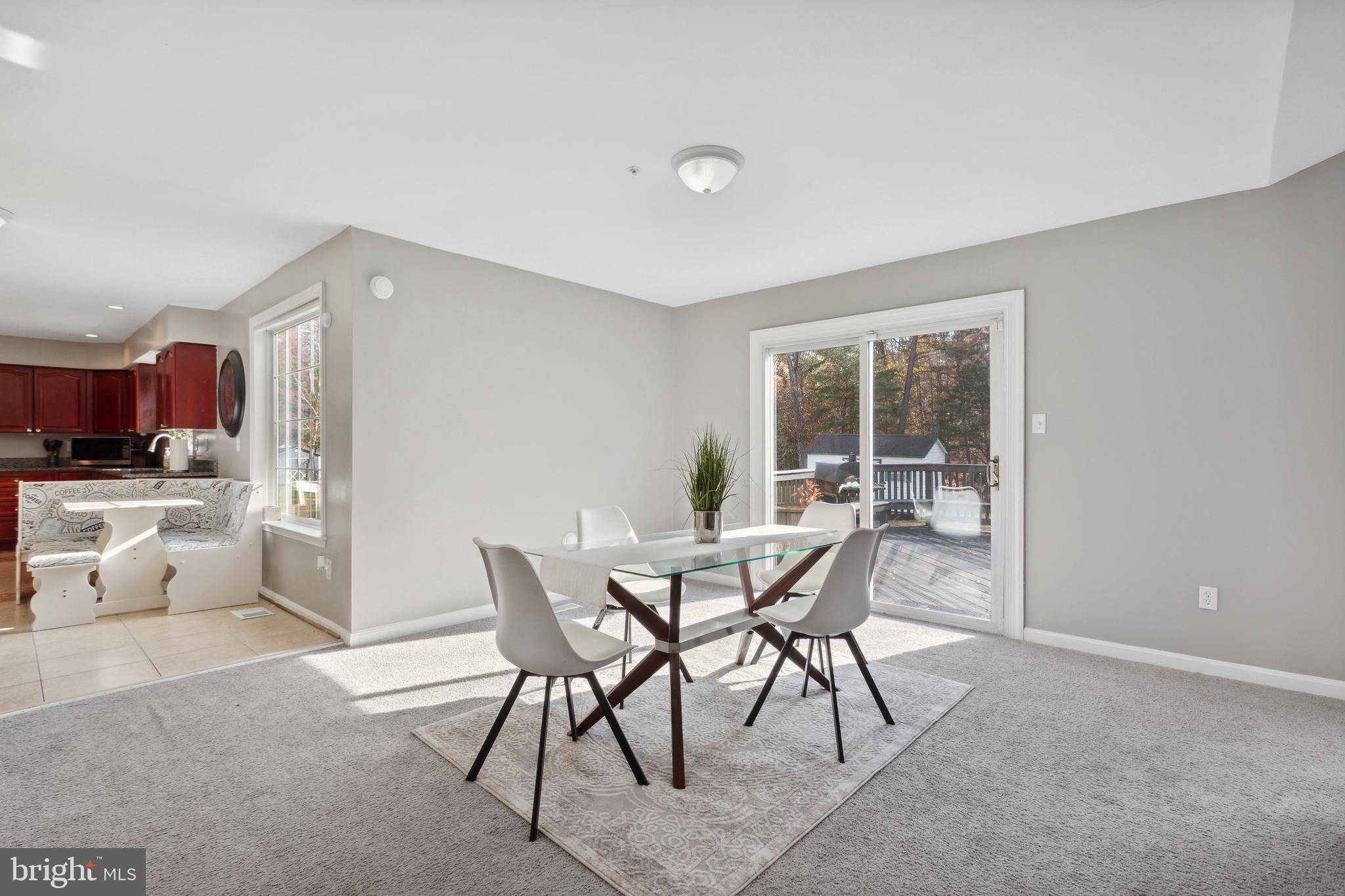 TREEVIEW ESTATES - Residential