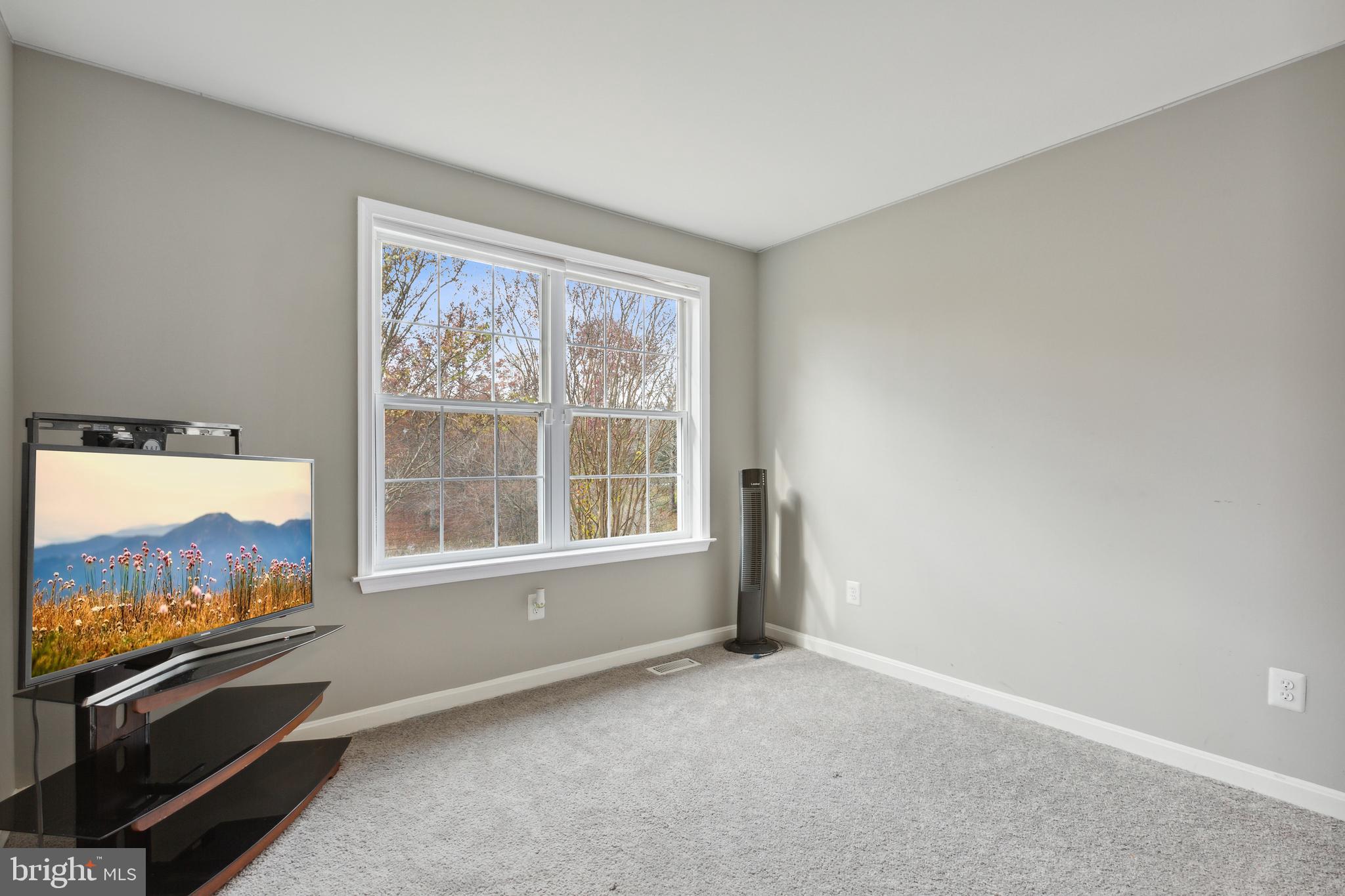 TREEVIEW ESTATES - Residential