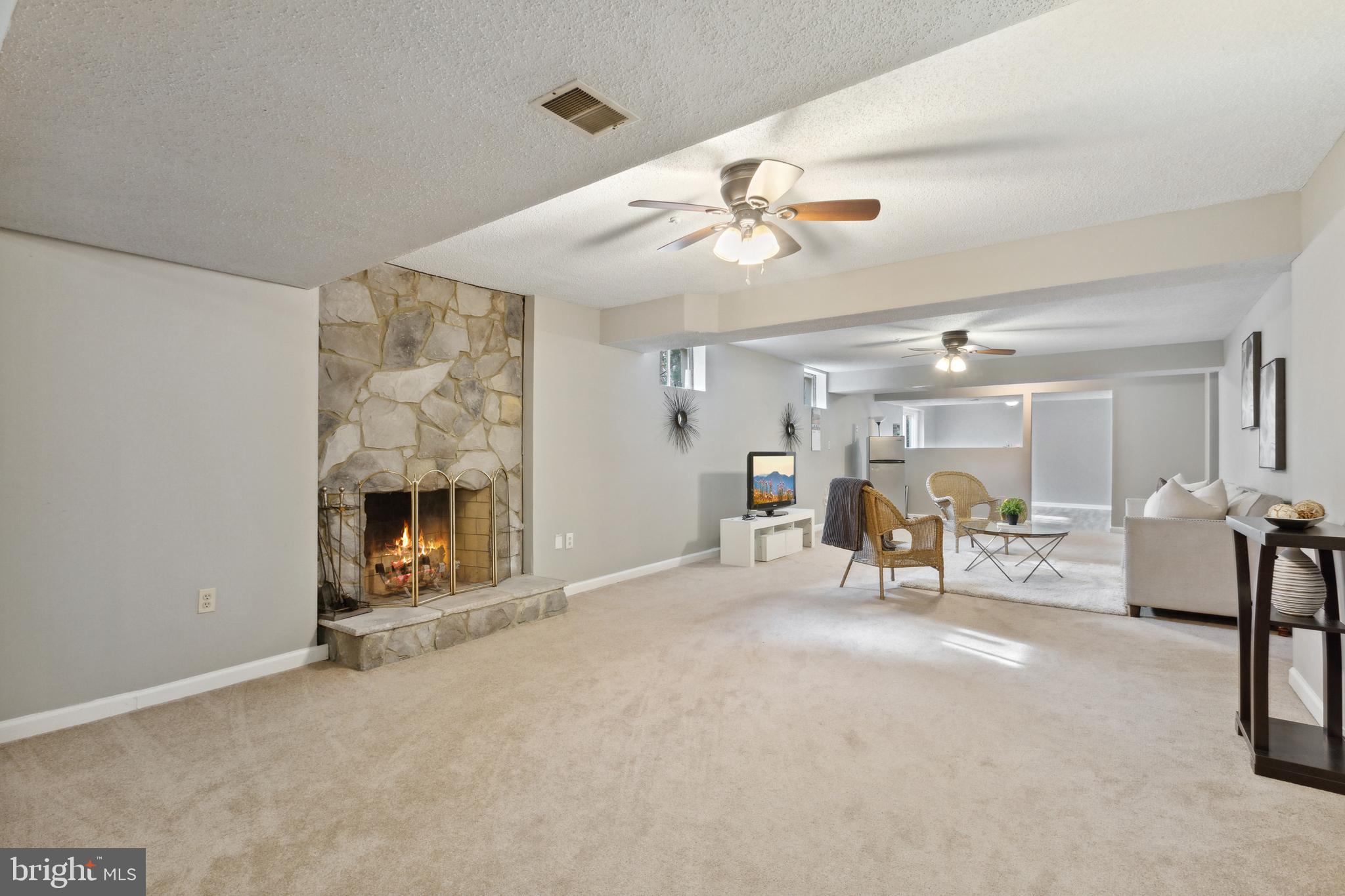 TREEVIEW ESTATES - Residential