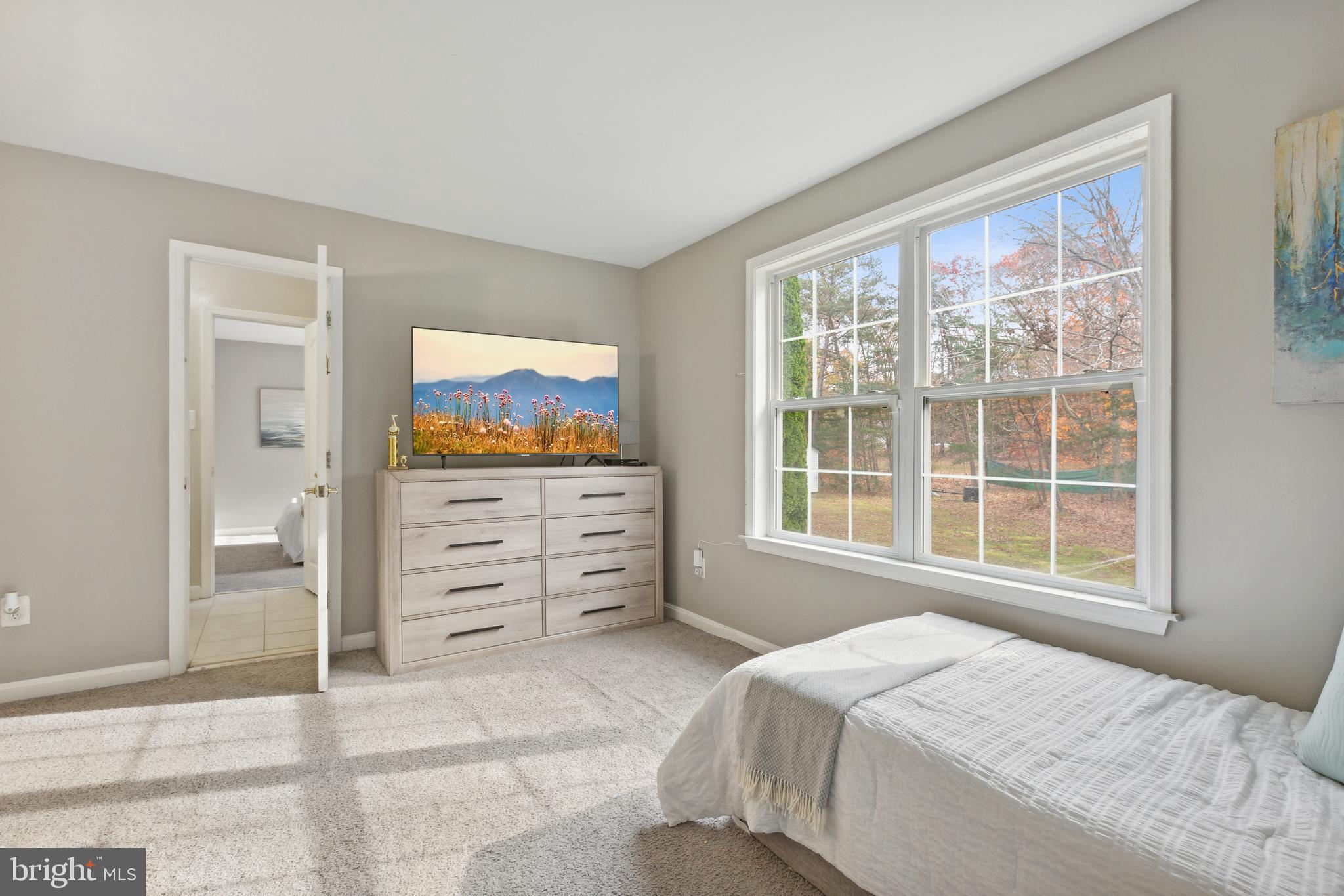 TREEVIEW ESTATES - Residential