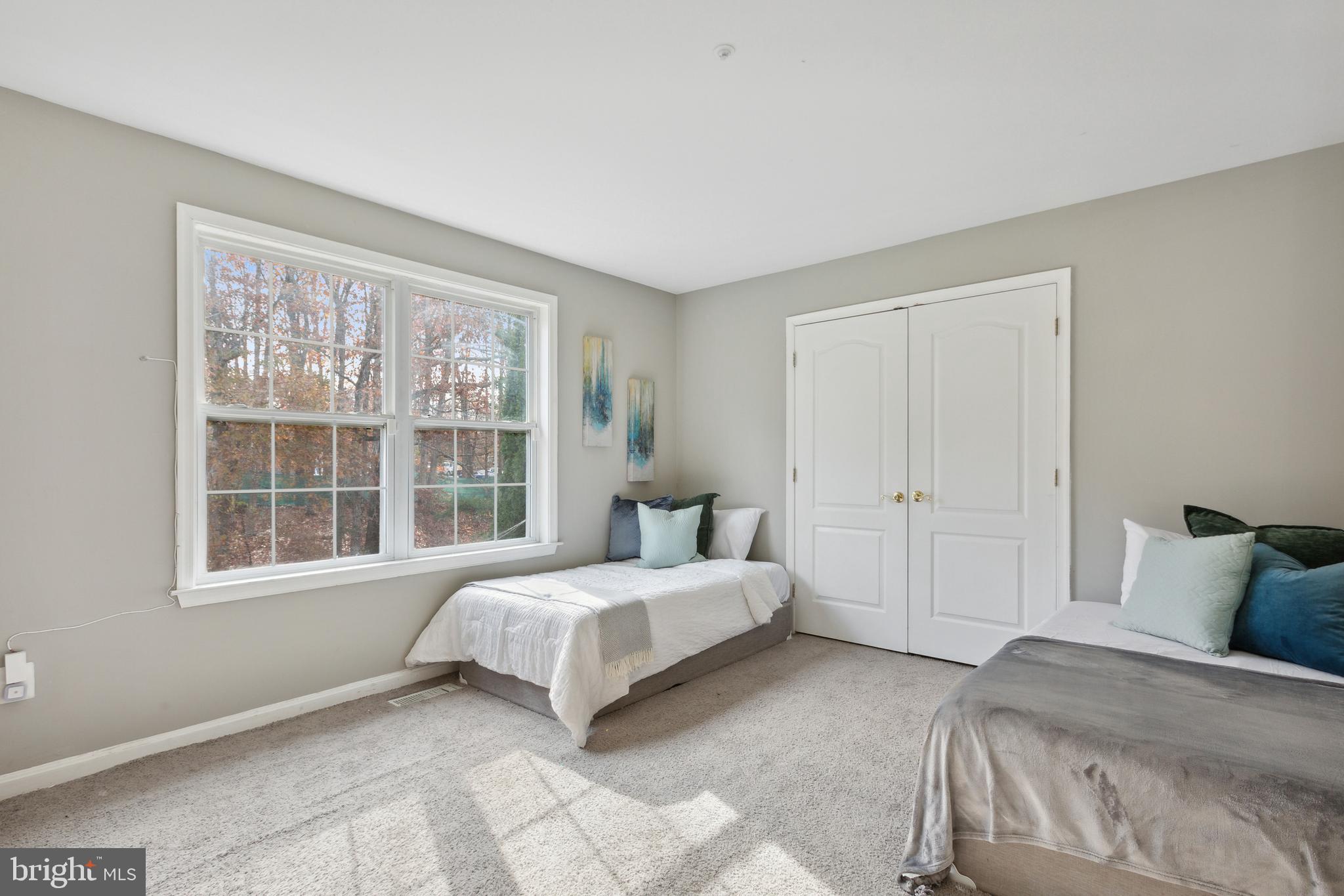 TREEVIEW ESTATES - Residential