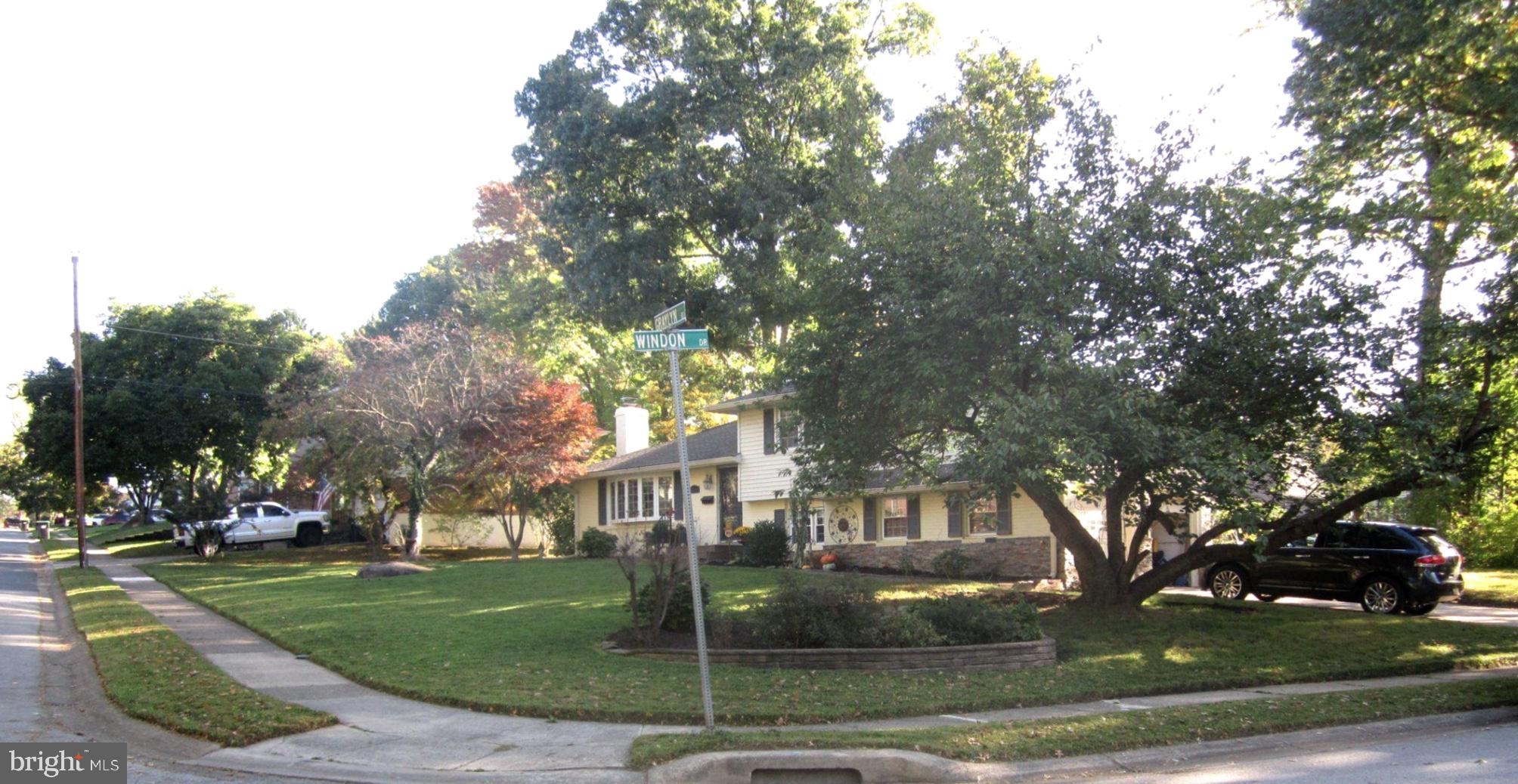 1106 GRAYLYN ROAD