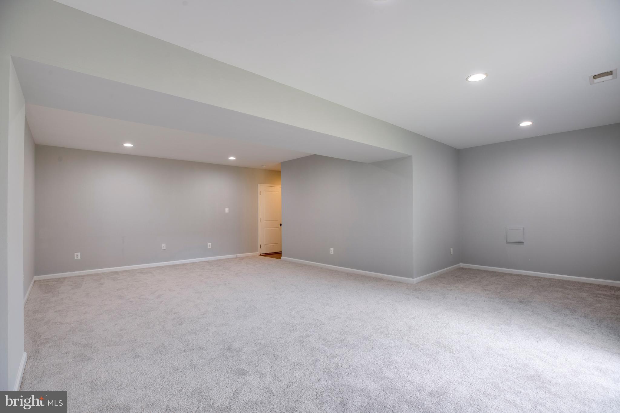 AUTUMN OAKS - Residential