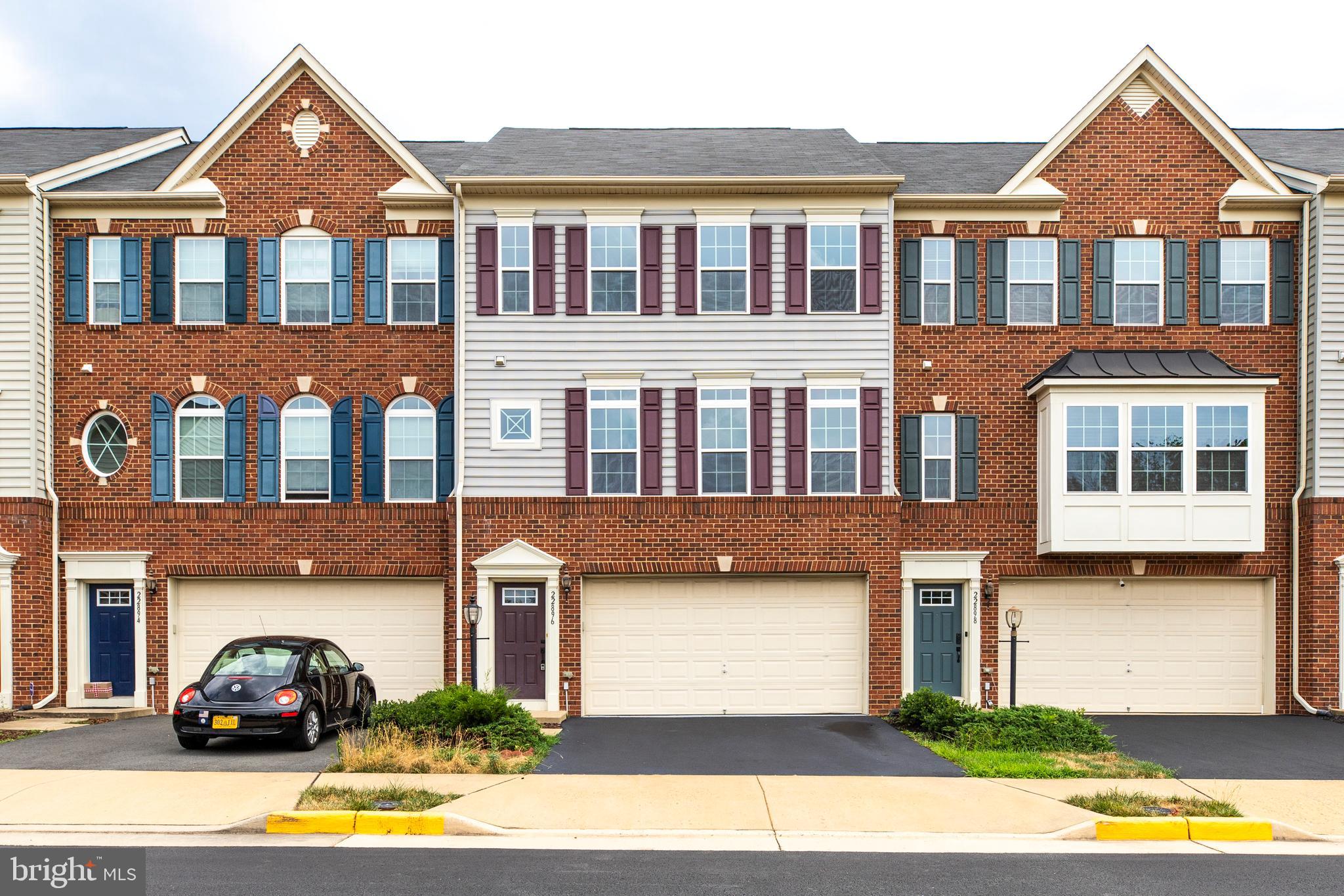 AUTUMN OAKS - Residential