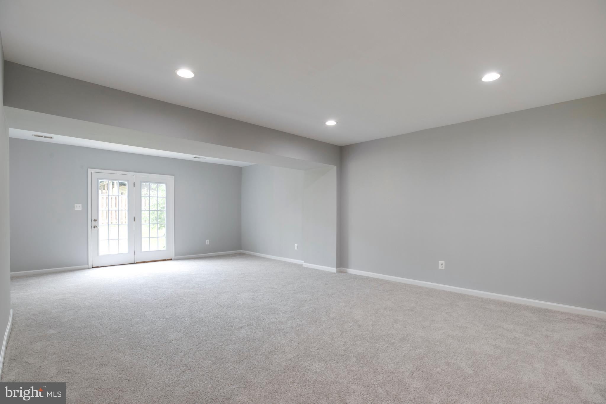 AUTUMN OAKS - Residential