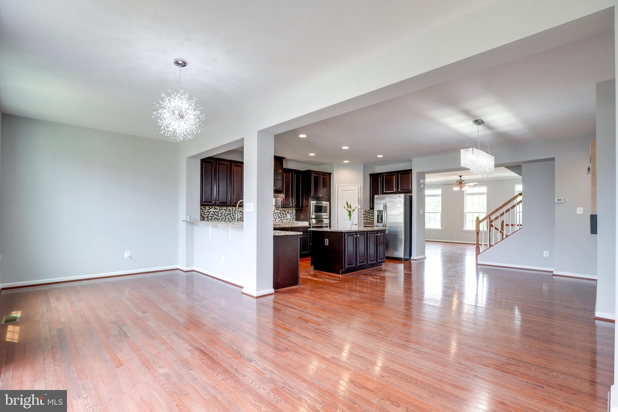 AUTUMN OAKS - Residential