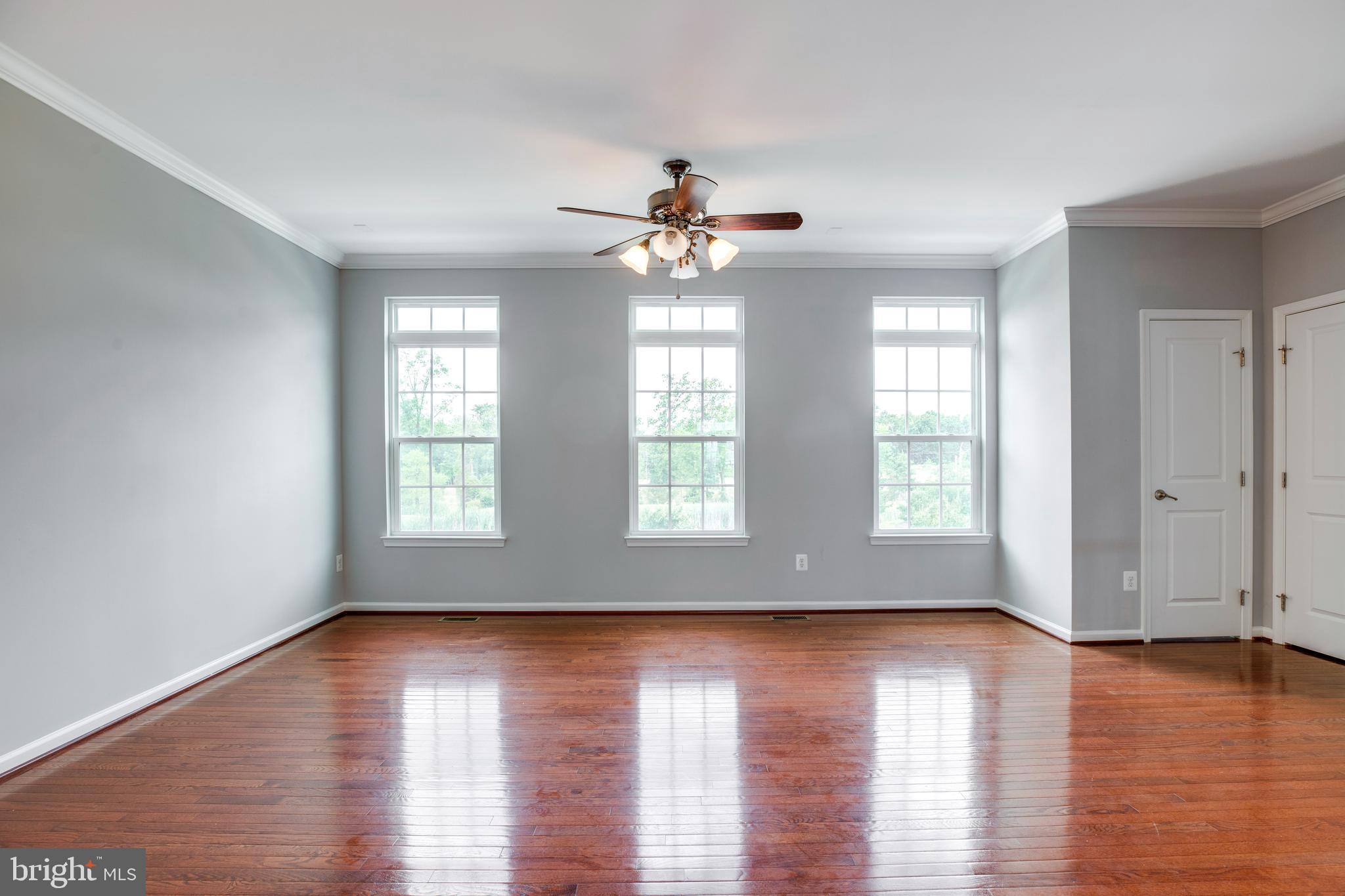 AUTUMN OAKS - Residential