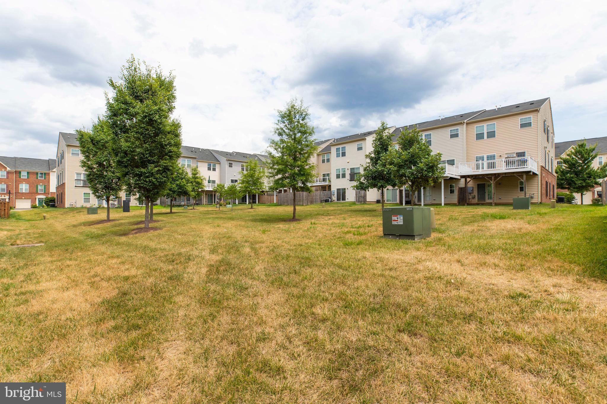 AUTUMN OAKS - Residential