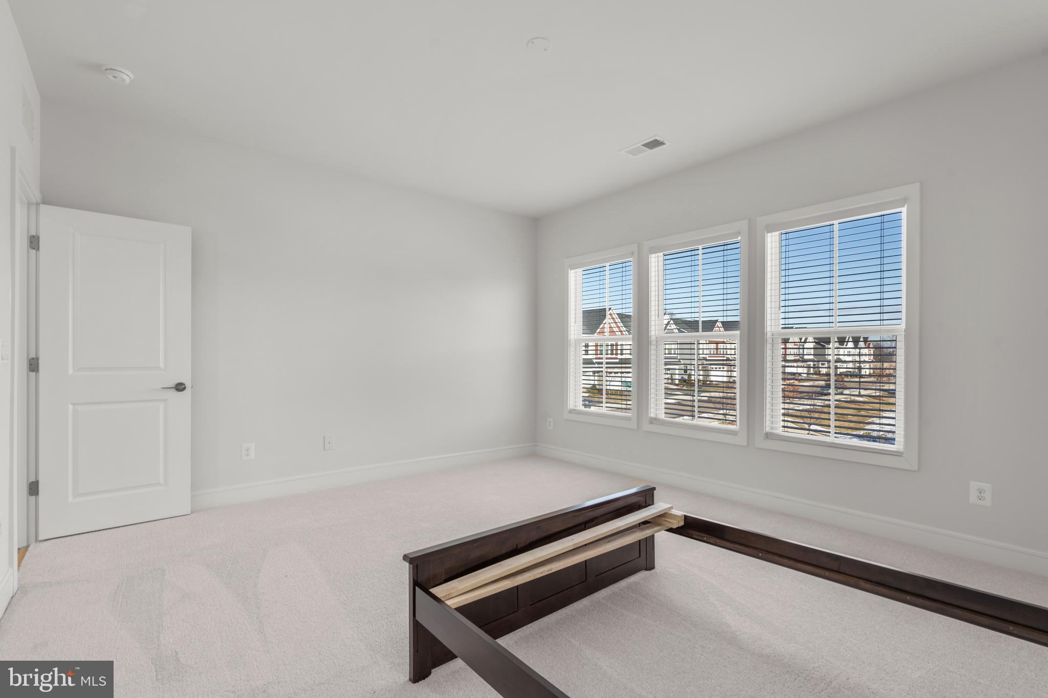 ROBINSON MANOR - Residential Lease