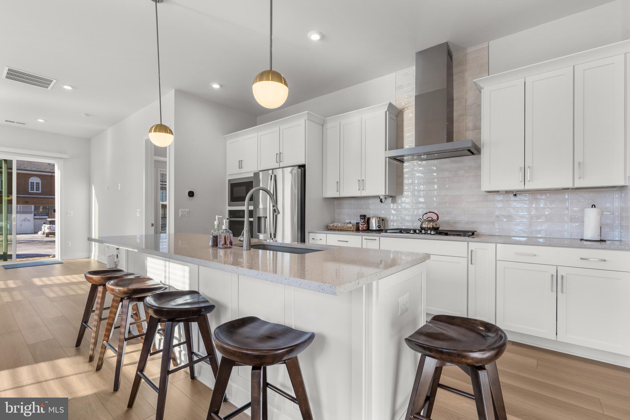 ROBINSON MANOR - Residential Lease