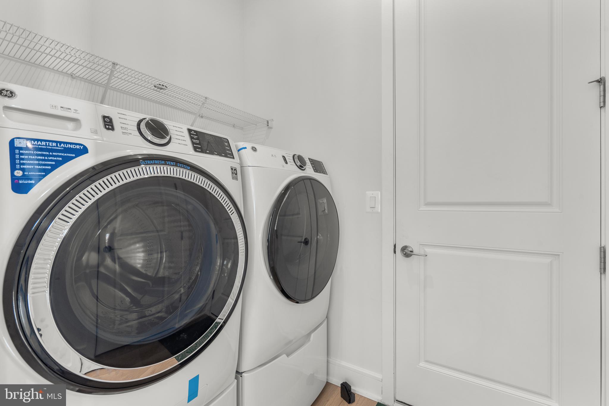 ROBINSON MANOR - Residential Lease