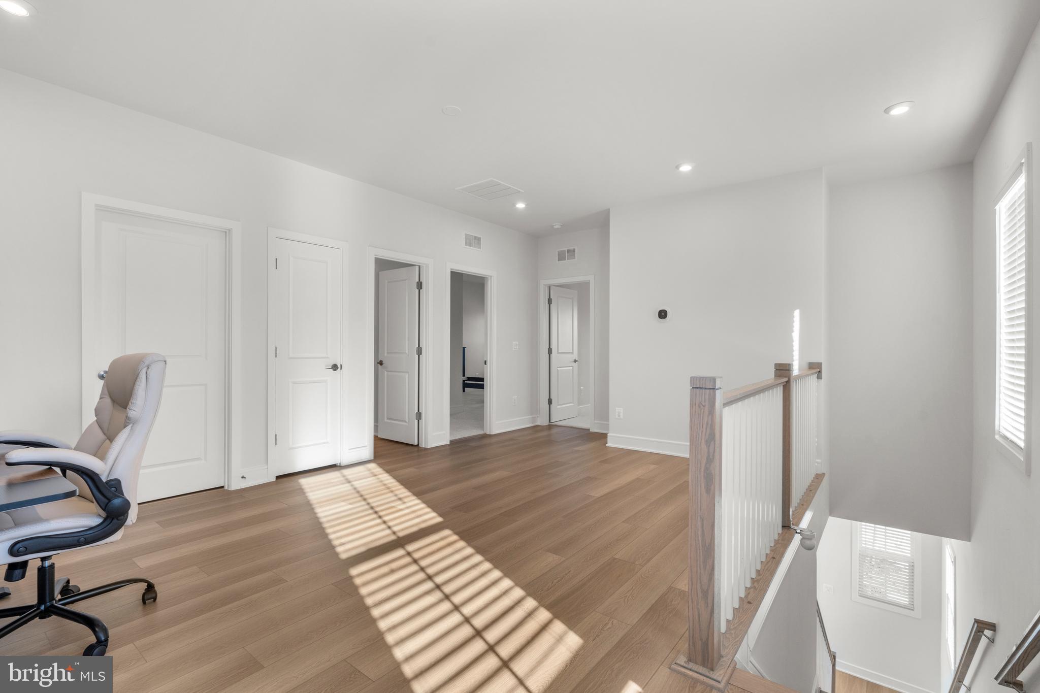 ROBINSON MANOR - Residential Lease