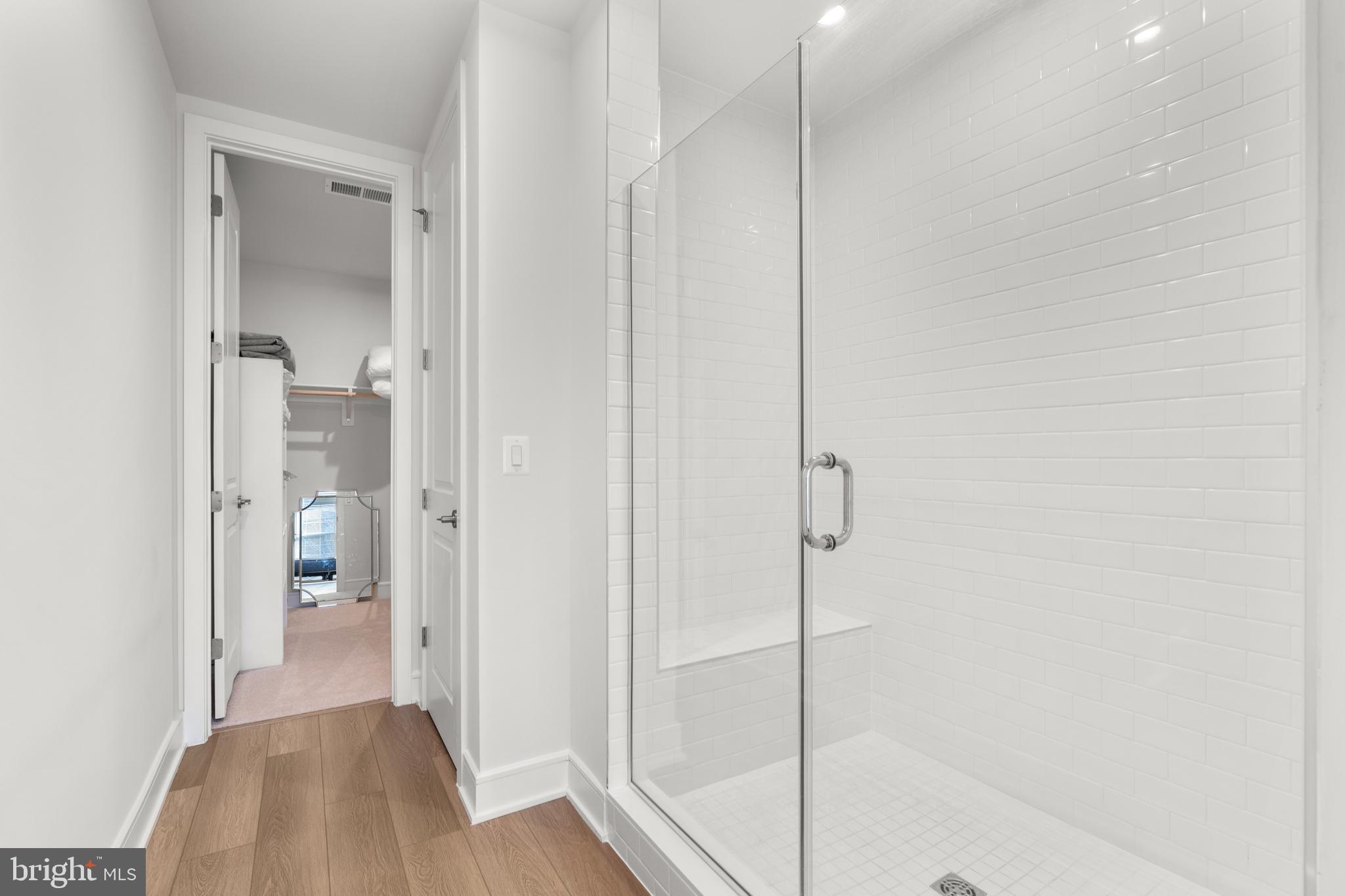 ROBINSON MANOR - Residential Lease