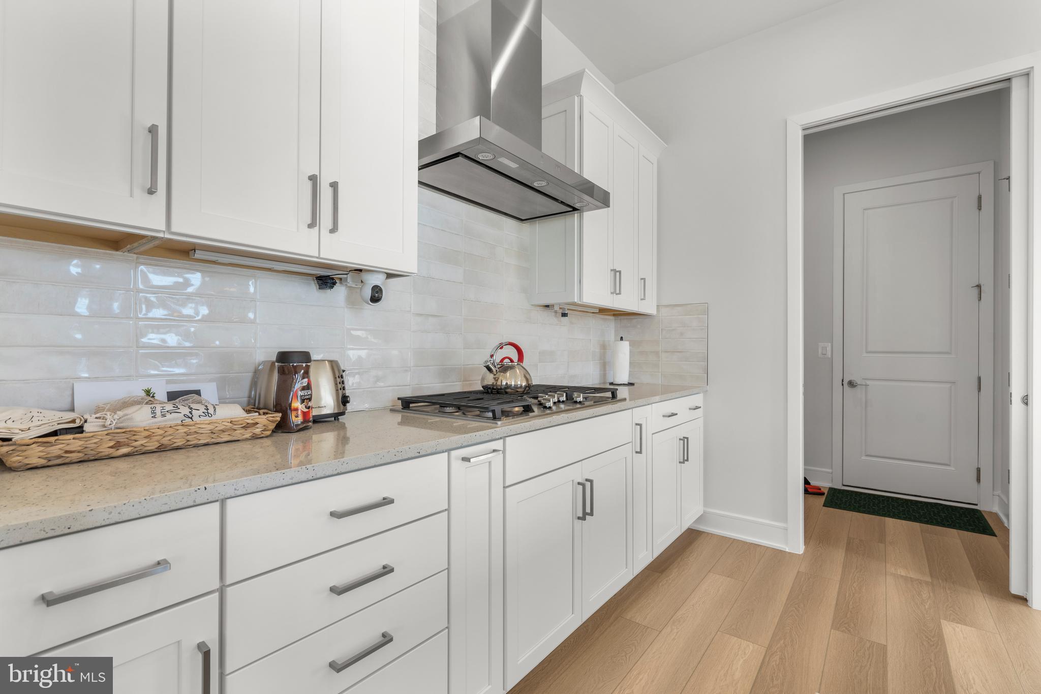 ROBINSON MANOR - Residential Lease