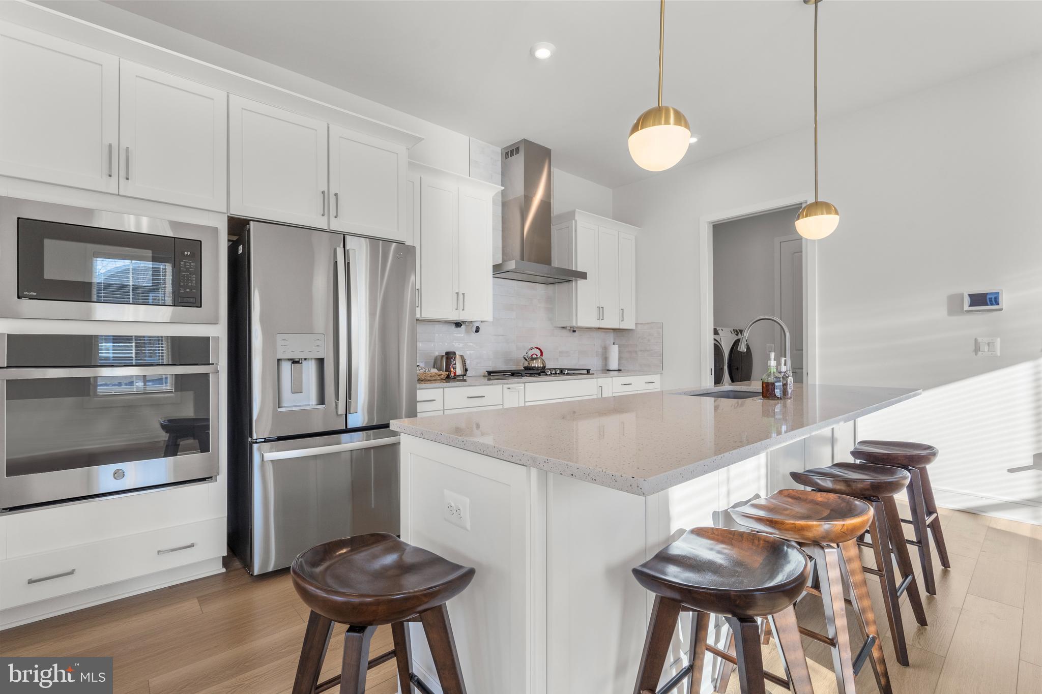 ROBINSON MANOR - Residential Lease