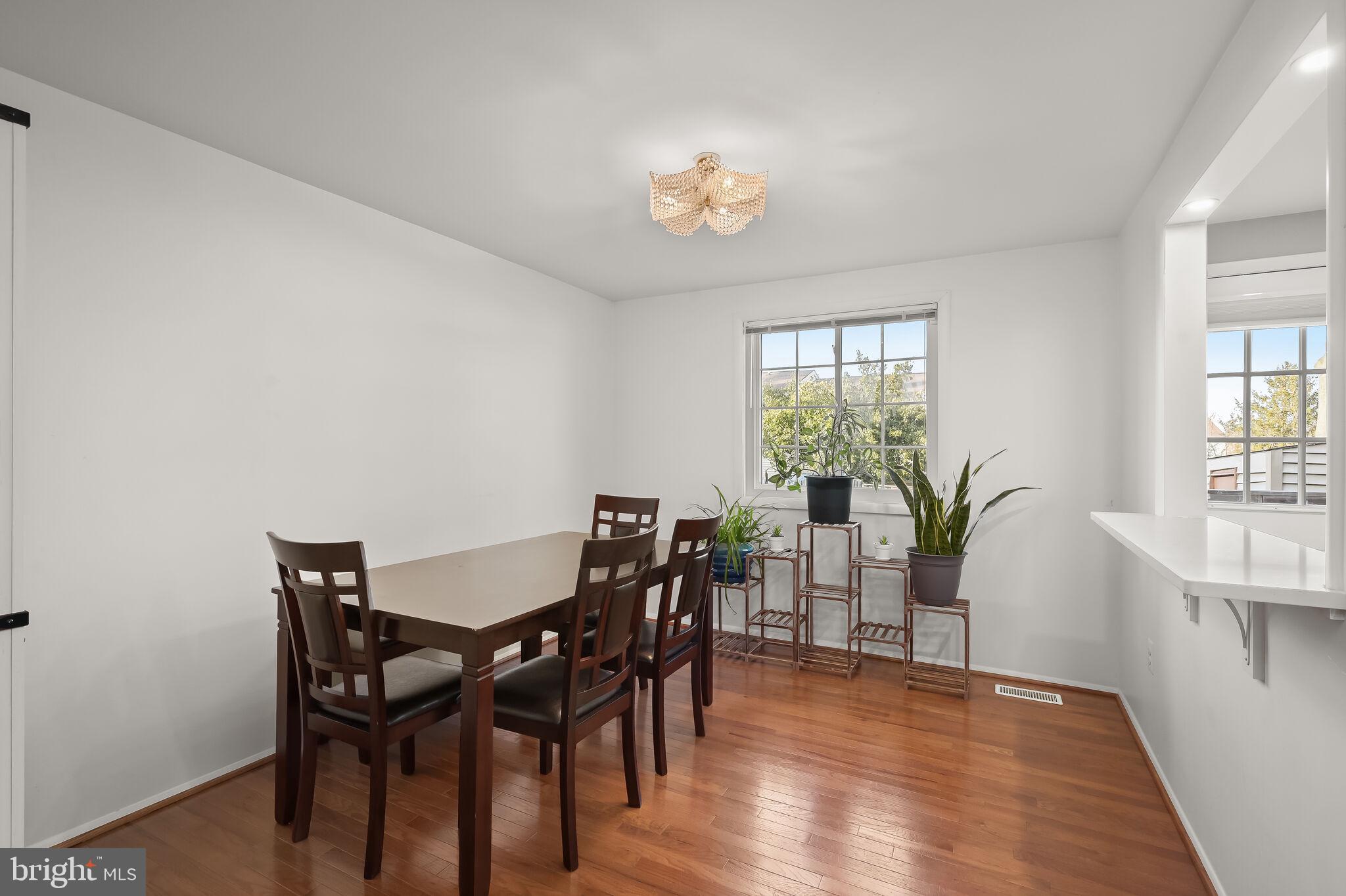 AMBER MEADOWS - Residential