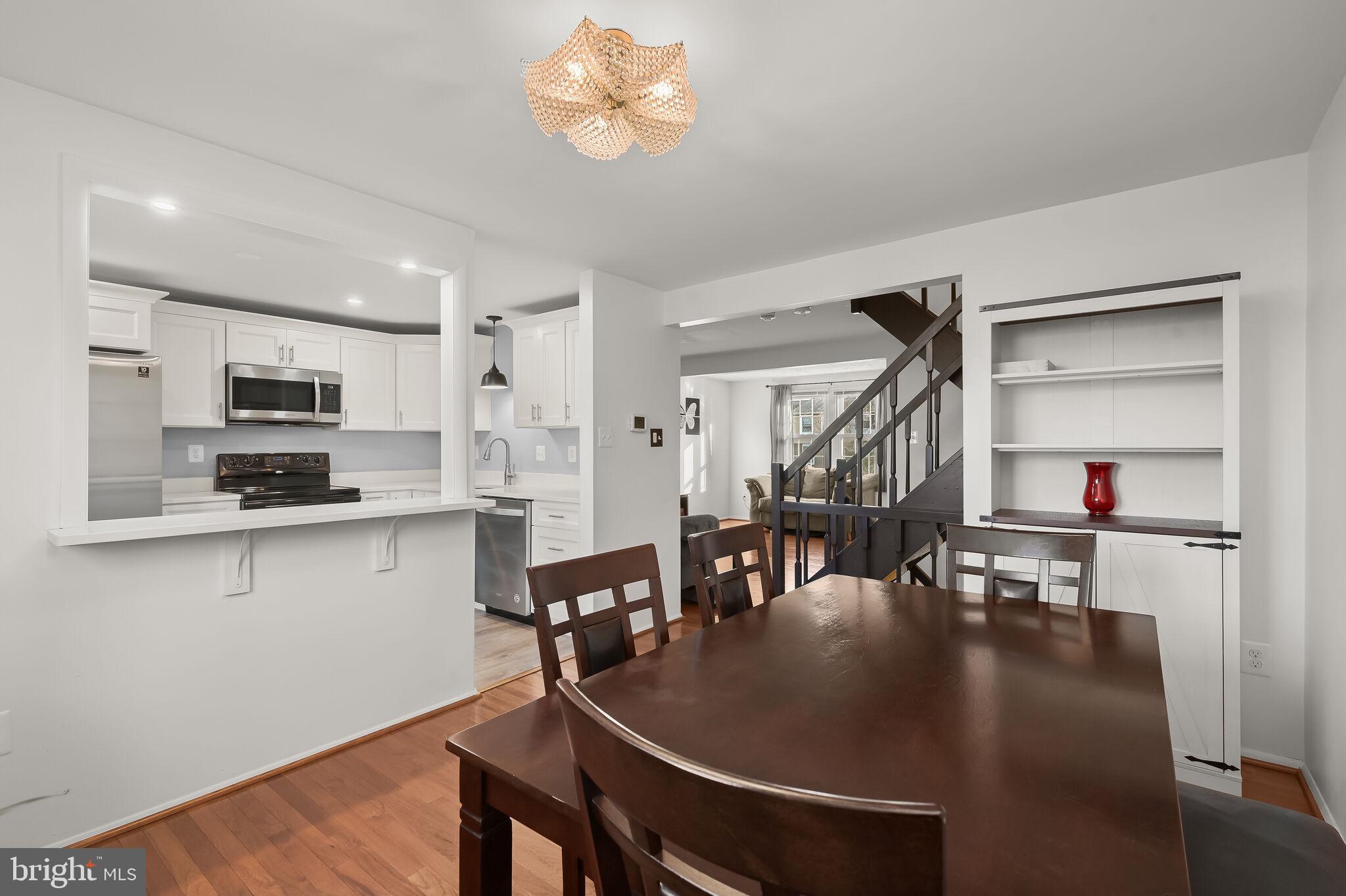 AMBER MEADOWS - Residential