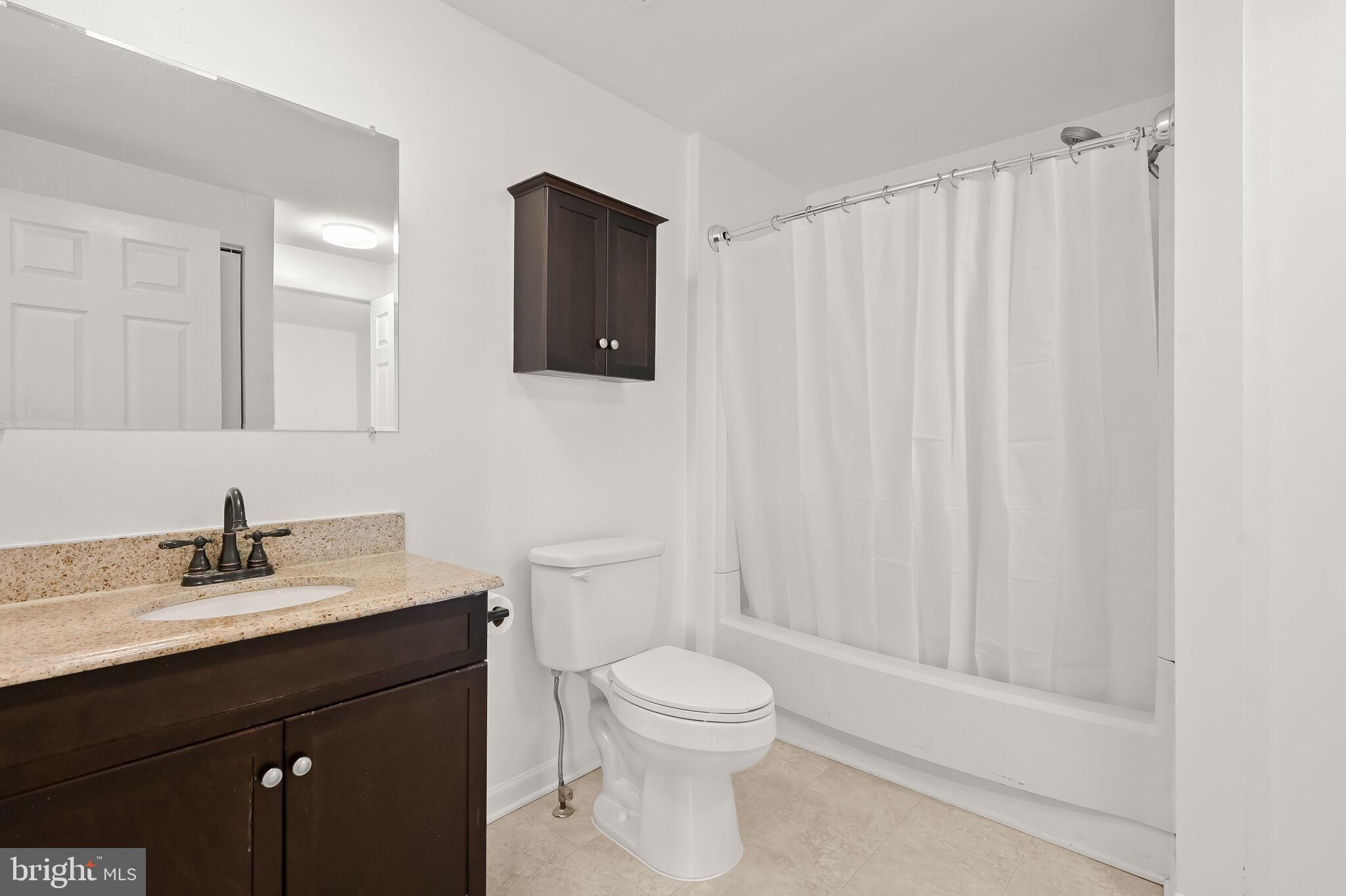 AMBER MEADOWS - Residential