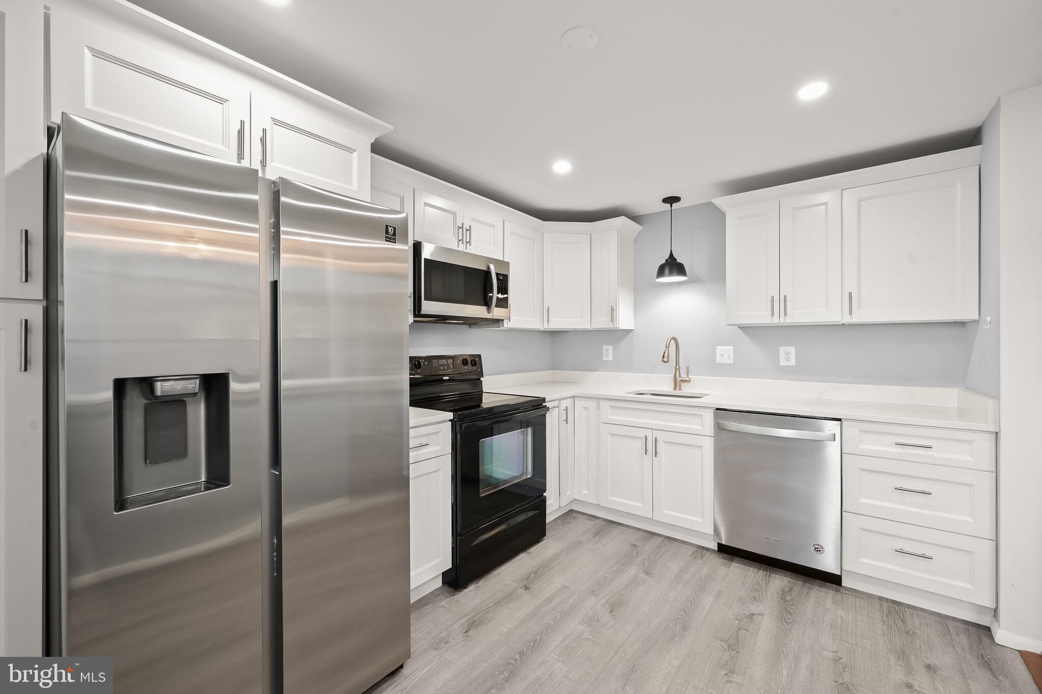 AMBER MEADOWS - Residential