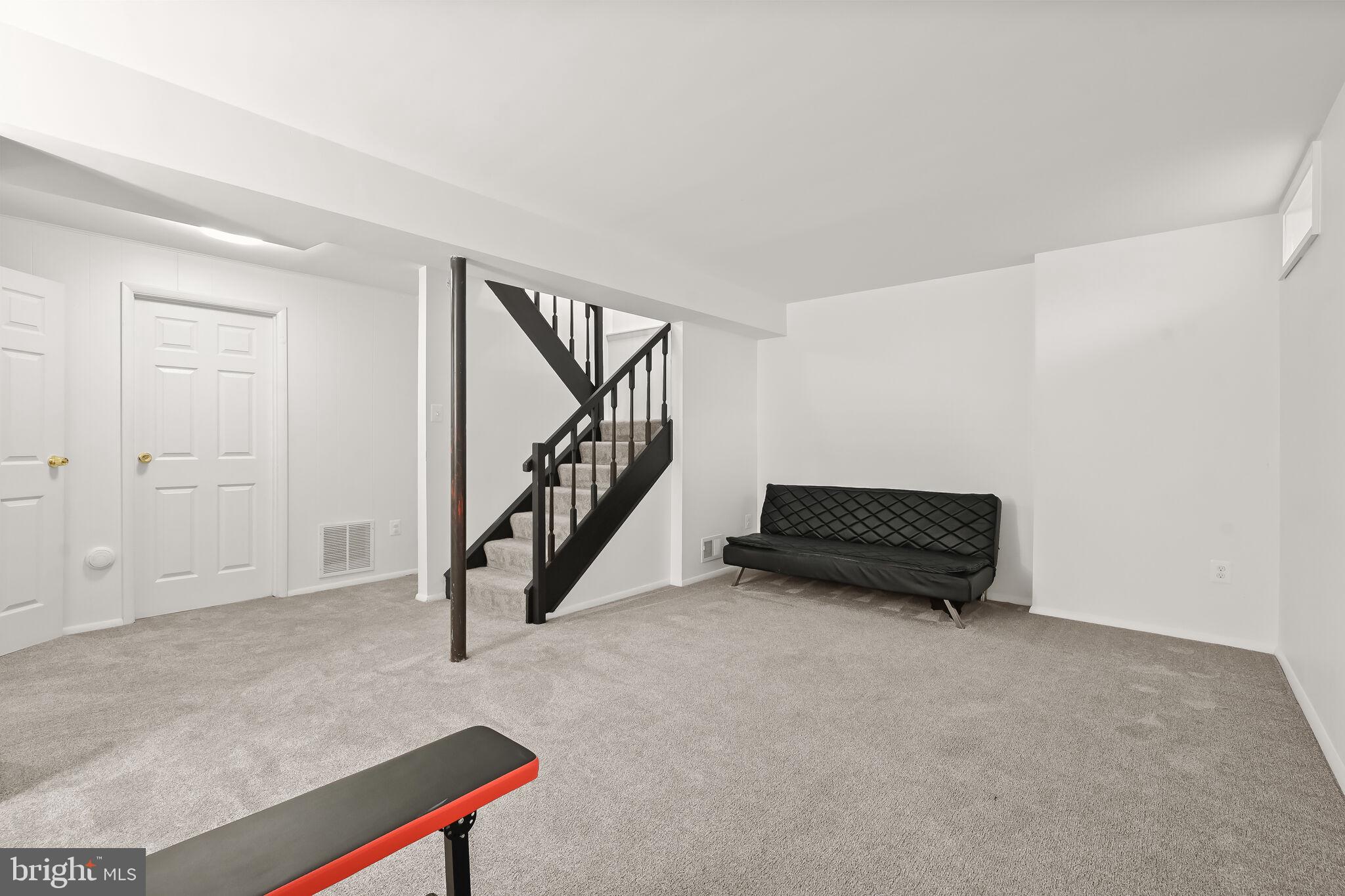 AMBER MEADOWS - Residential