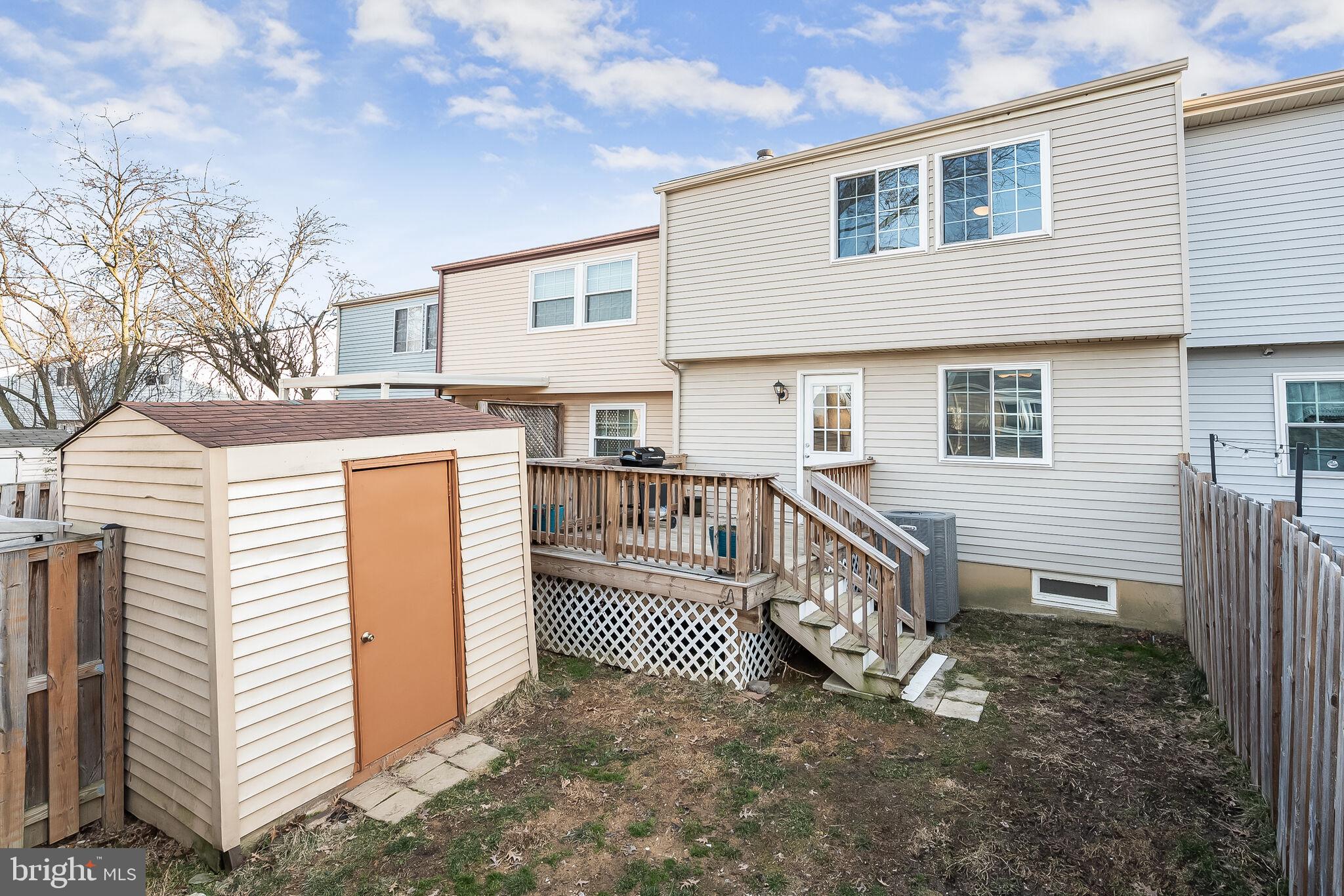 AMBER MEADOWS - Residential