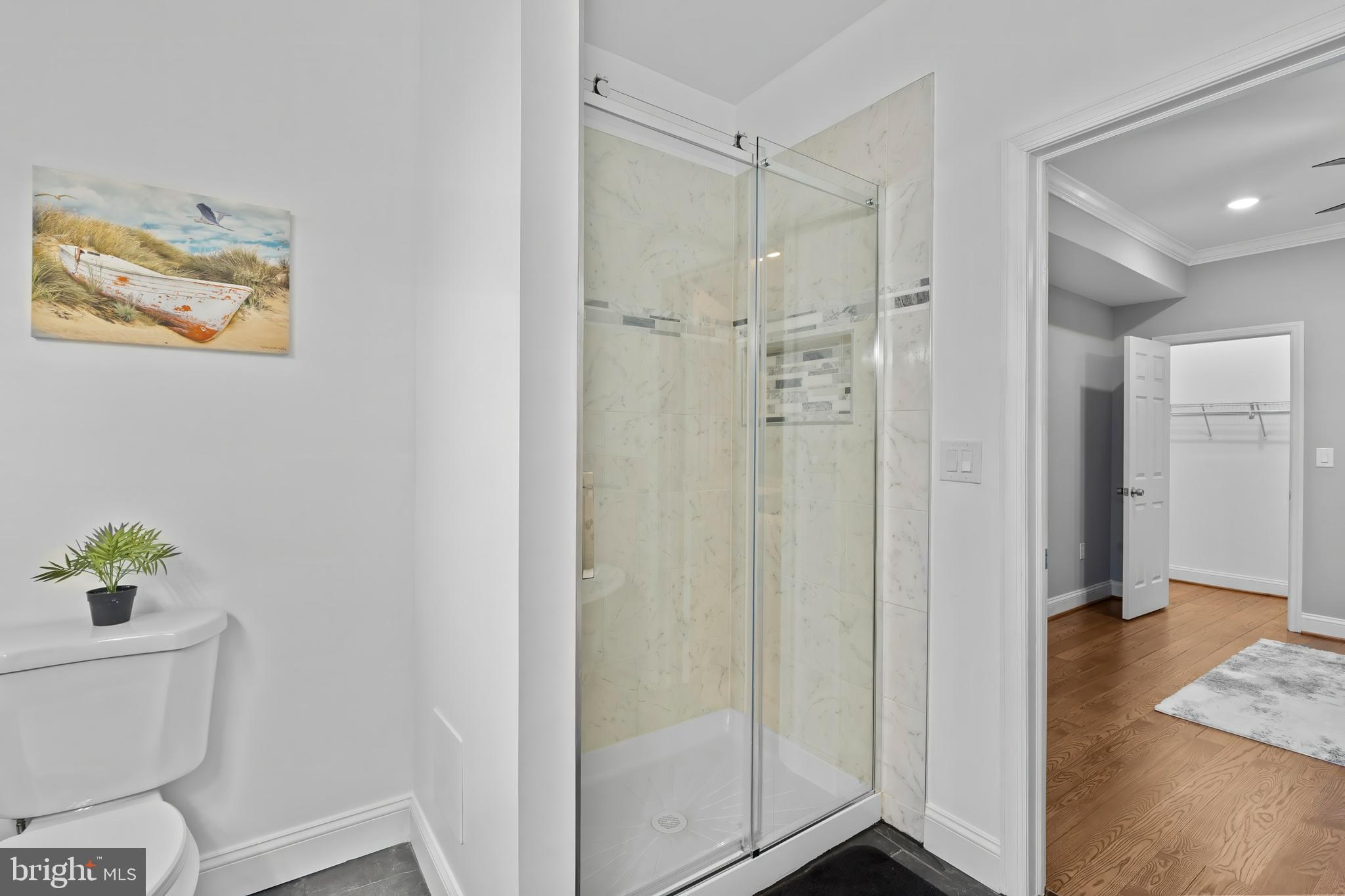 JOHNSTON SQUARE - Residential