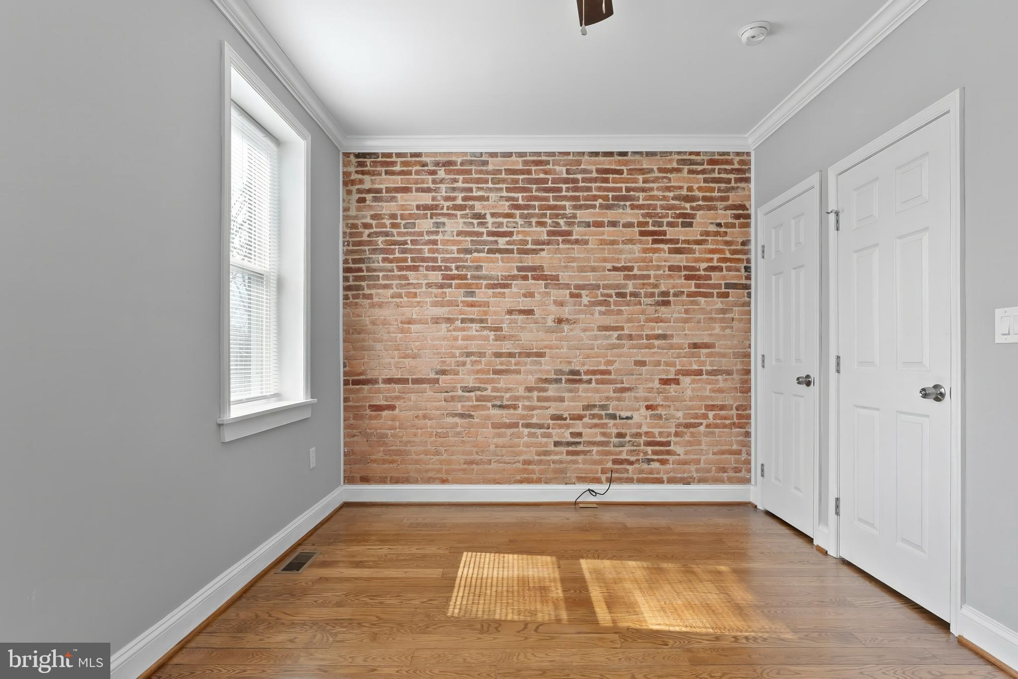 JOHNSTON SQUARE - Residential
