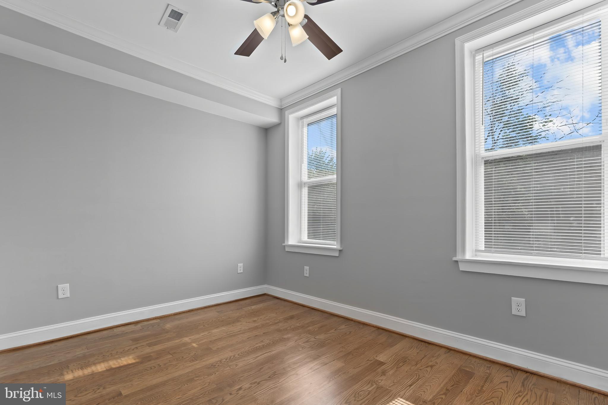 JOHNSTON SQUARE - Residential
