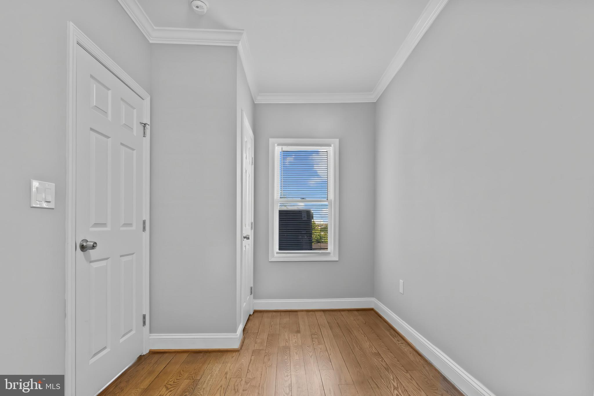 JOHNSTON SQUARE - Residential